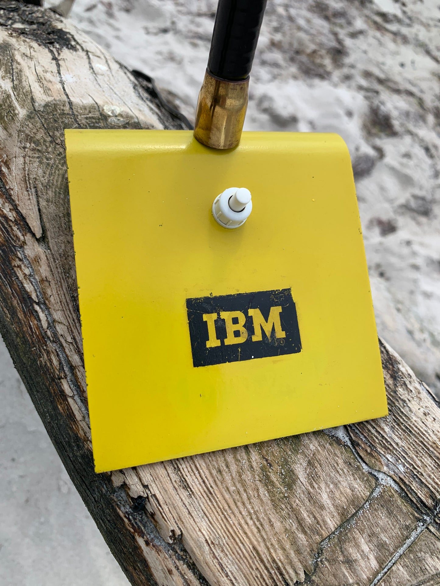 Vintage lampe med IBM reklame