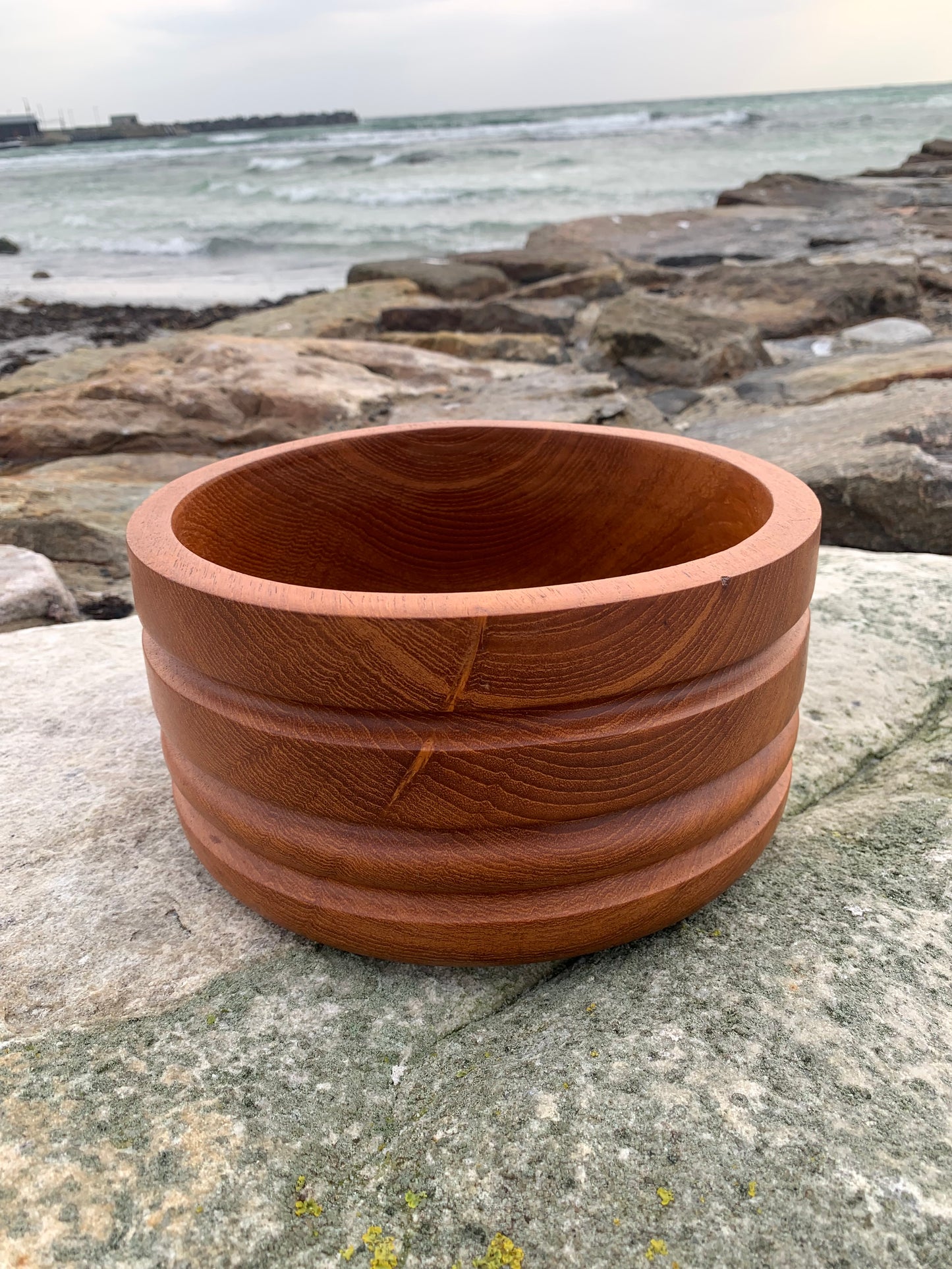 Skål i teak