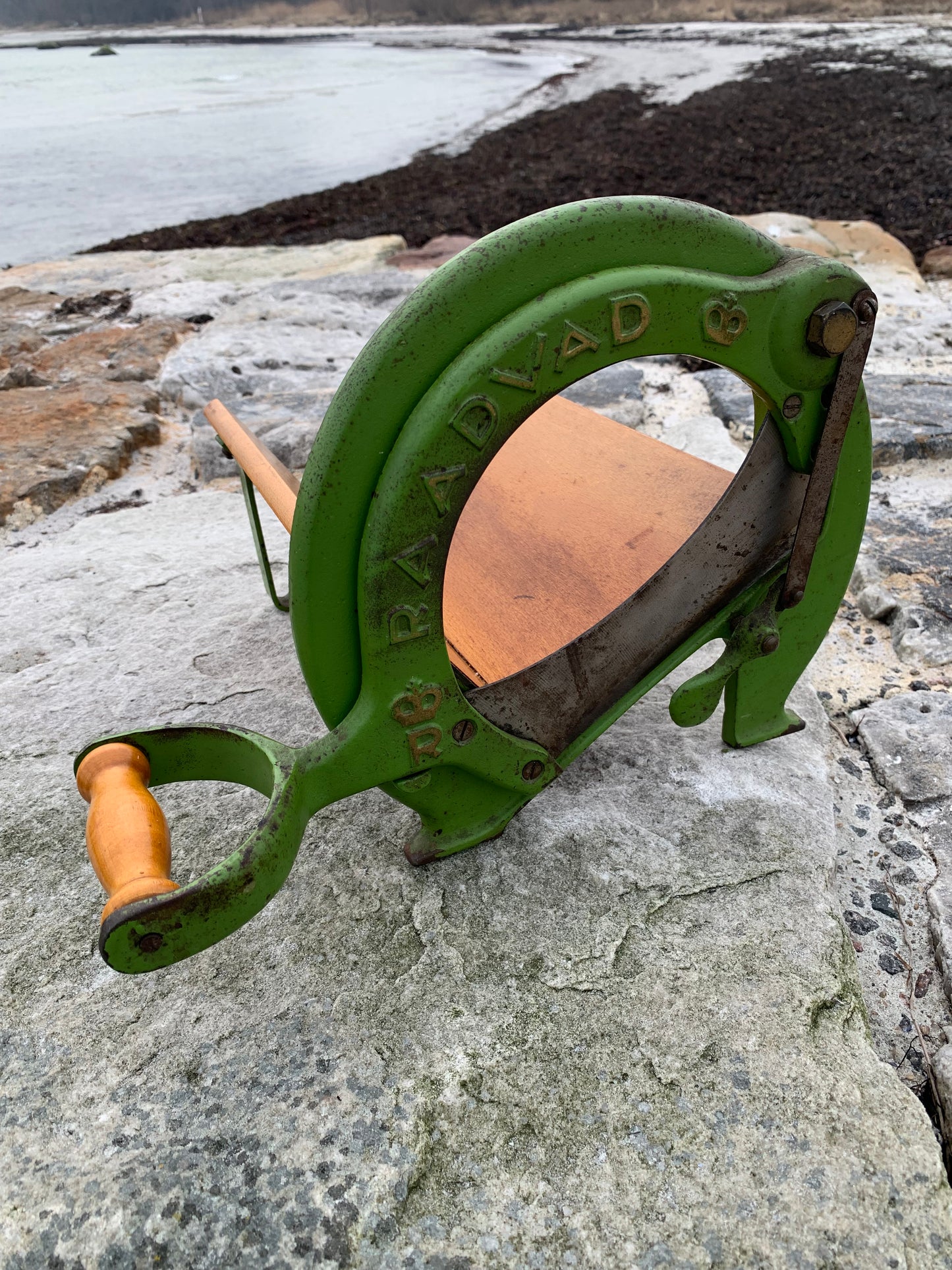 Raadvad brødskærer