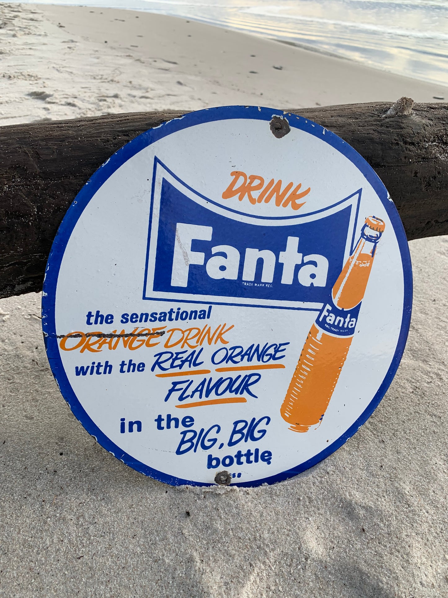 Gammelt Fanta emaljeskilt