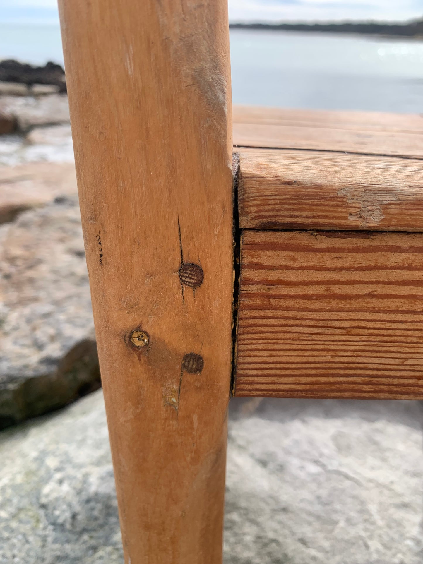 Unik og meget gammel børnestol