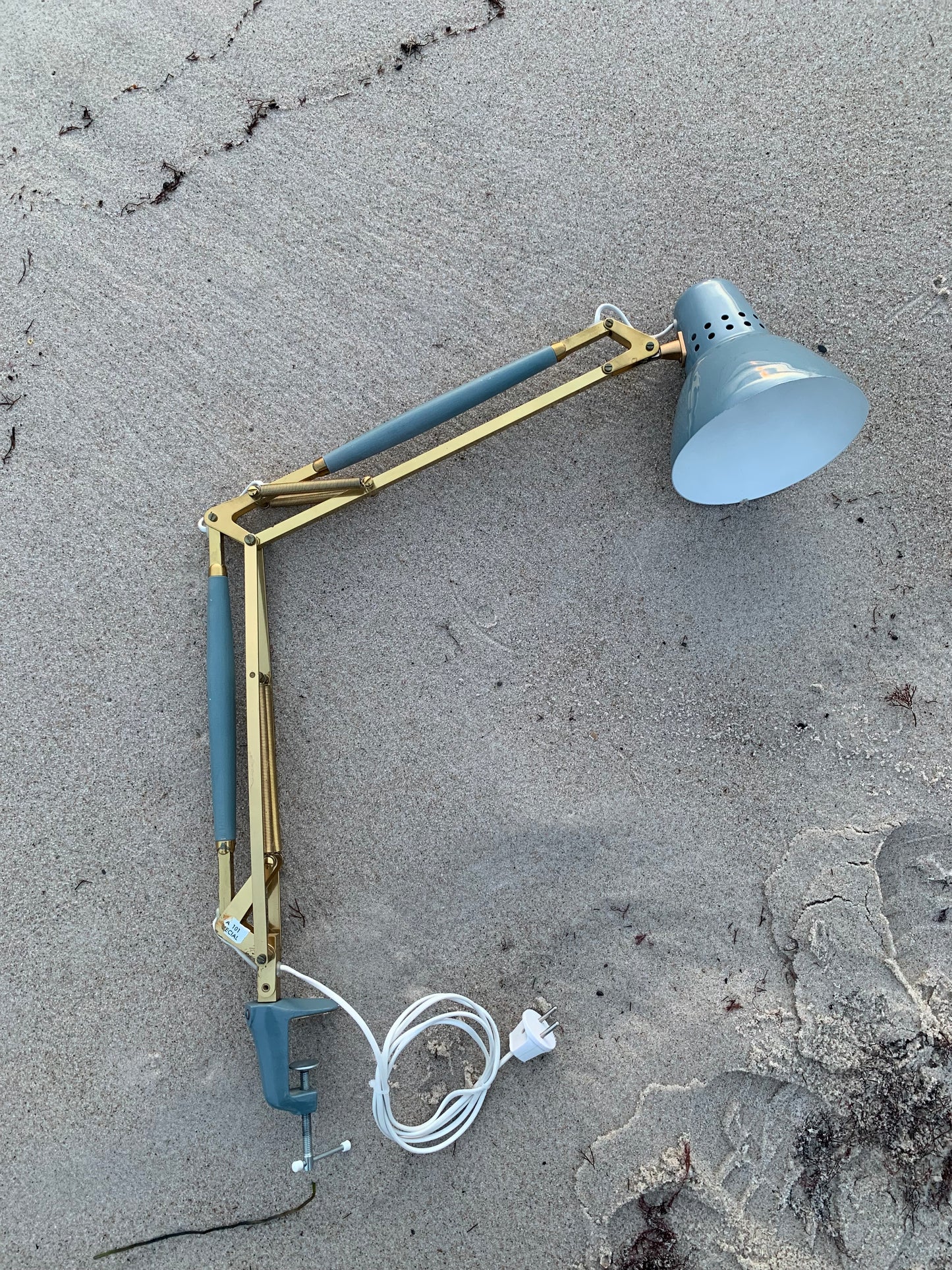 Arkitektlampe med messing detaljer - Grå/blå