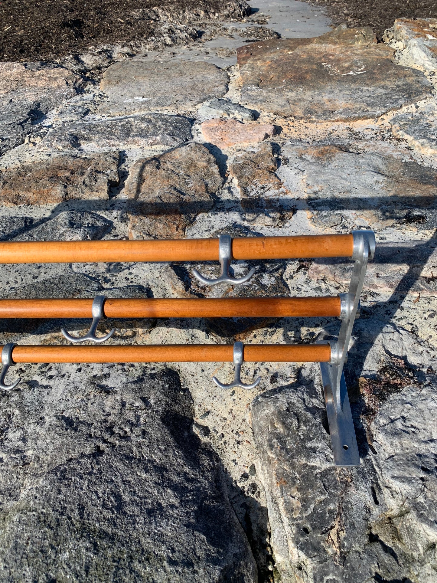 Hylde med hatteknage