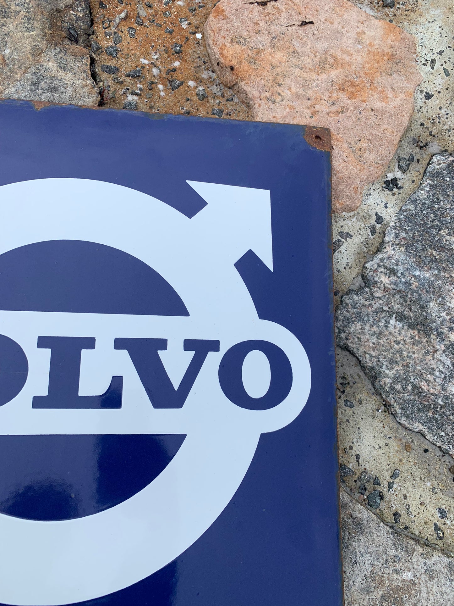 Volvo emaljeskilt (hvælvet)