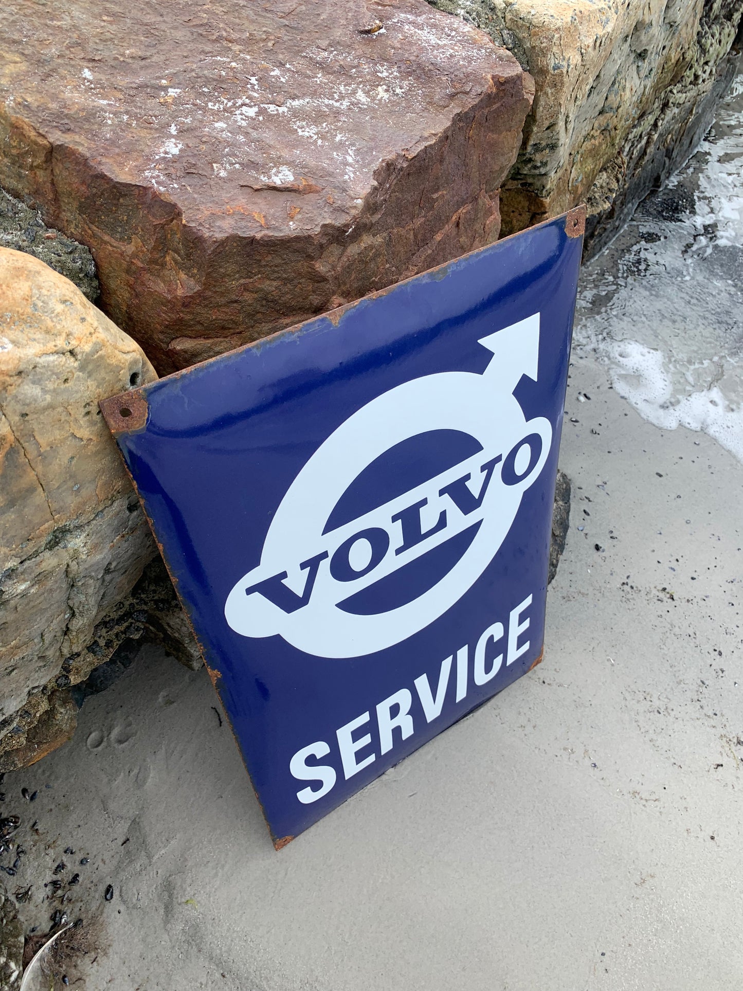 Volvo emaljeskilt (hvælvet)
