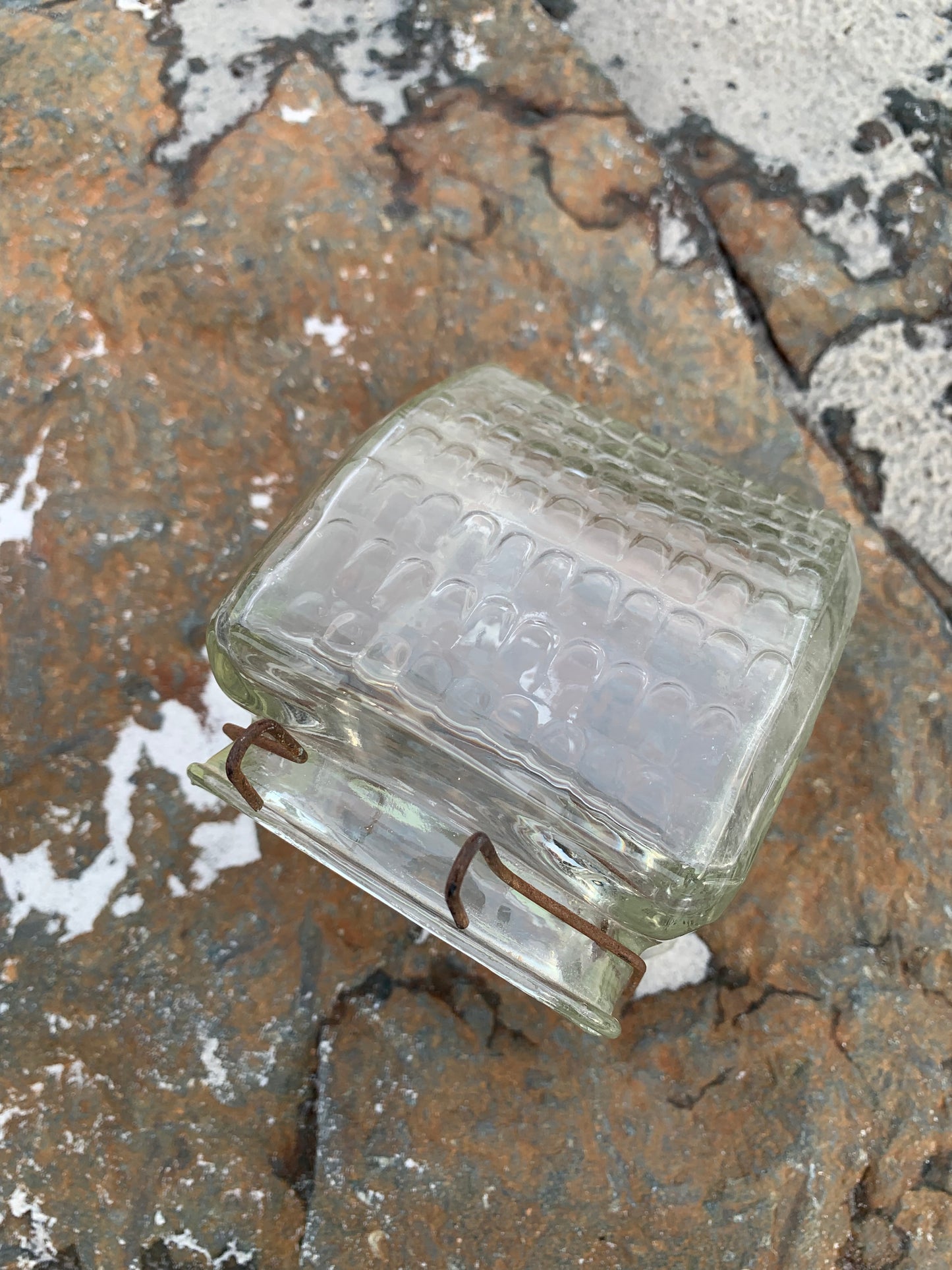 Fuglebadekar i glas