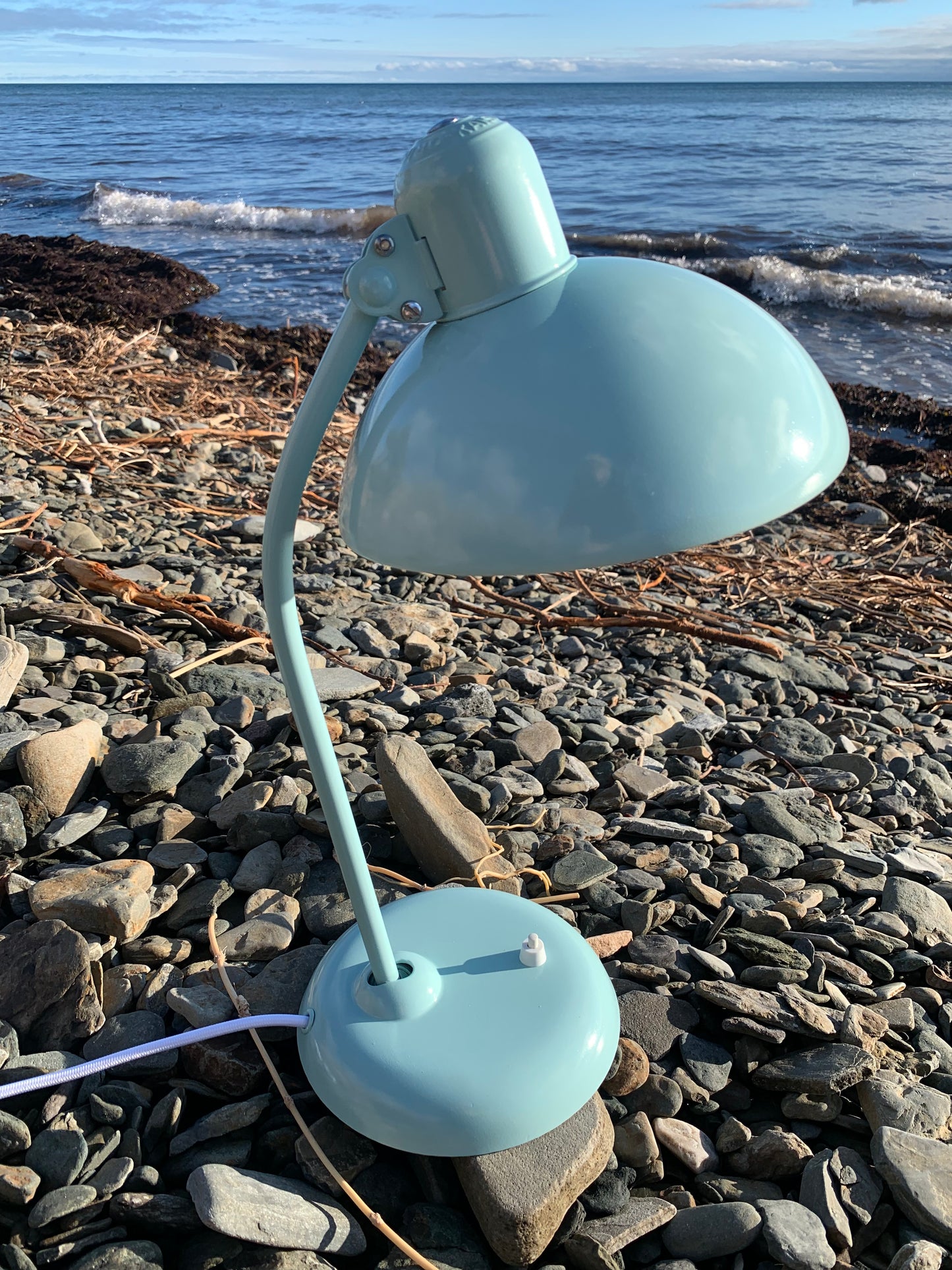 Kaiser Idell 6556 - lyseblå