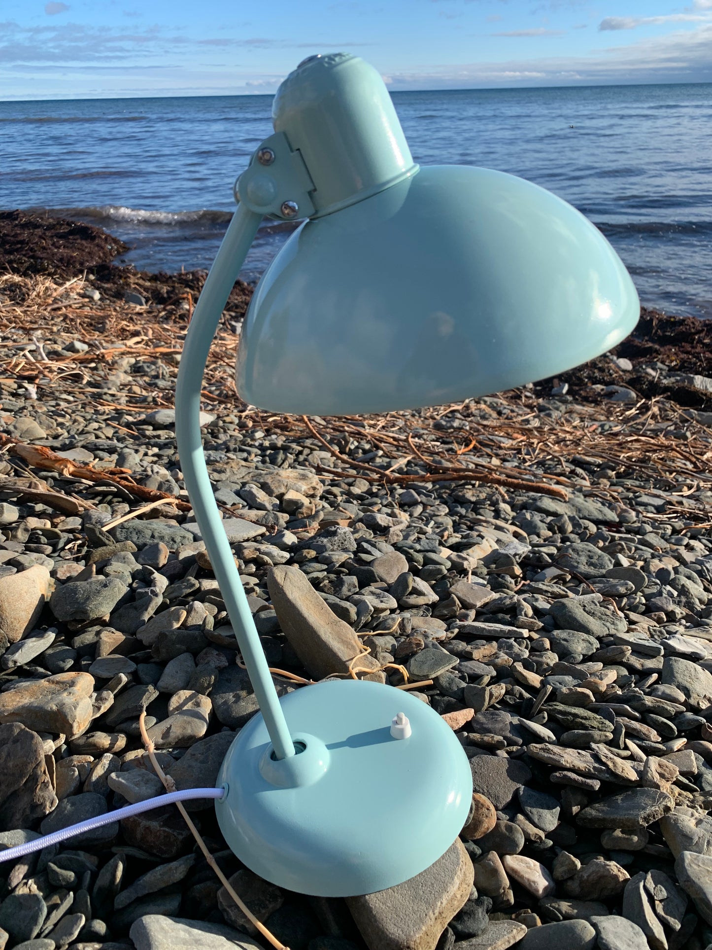 Kaiser Idell 6556 - lyseblå