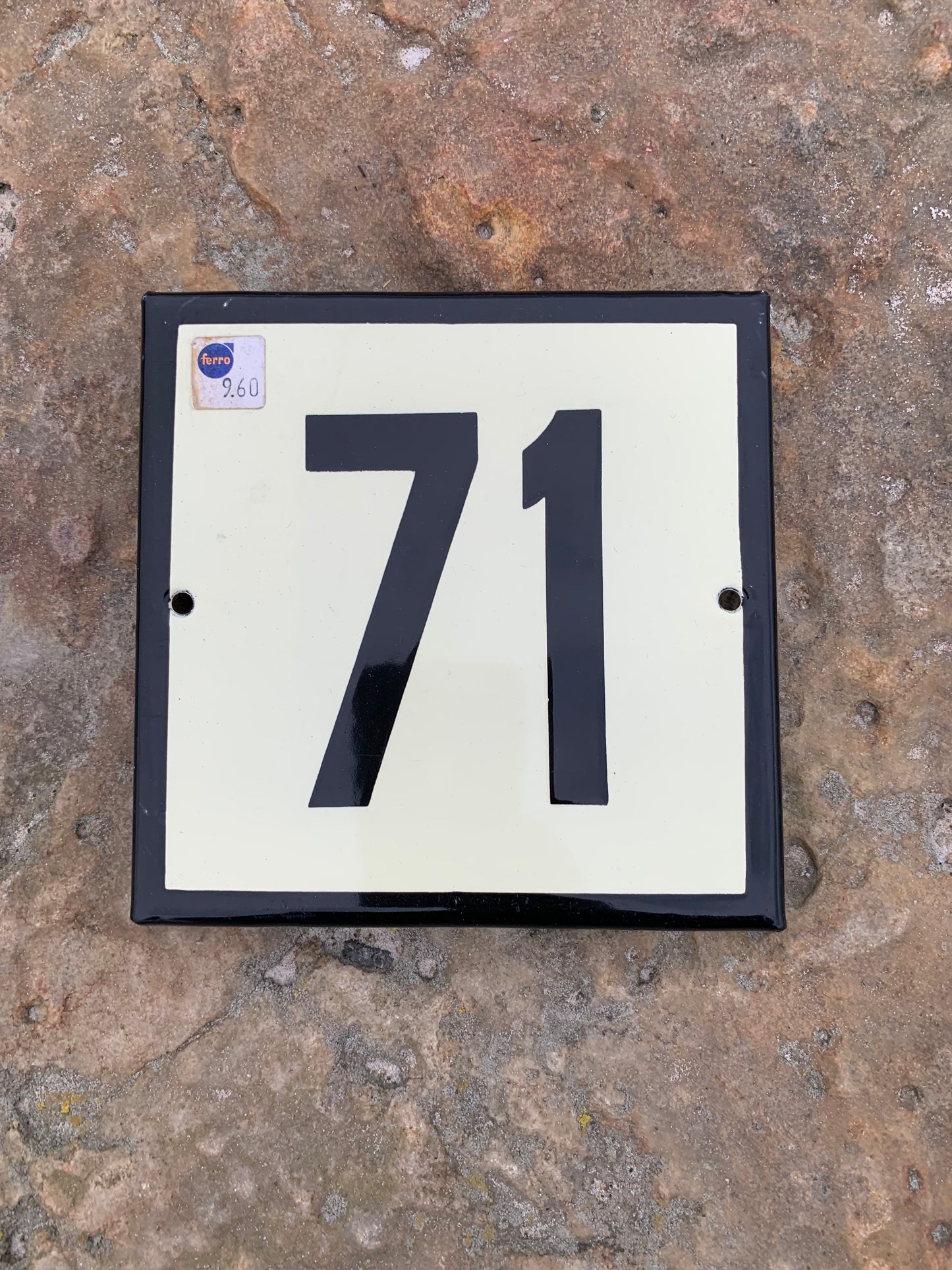 Emaljeskilt - 71