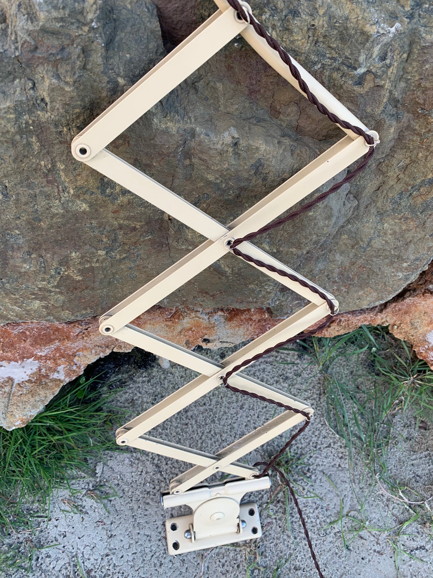 Kaiser Idell 6614 - Original creme (den store model)