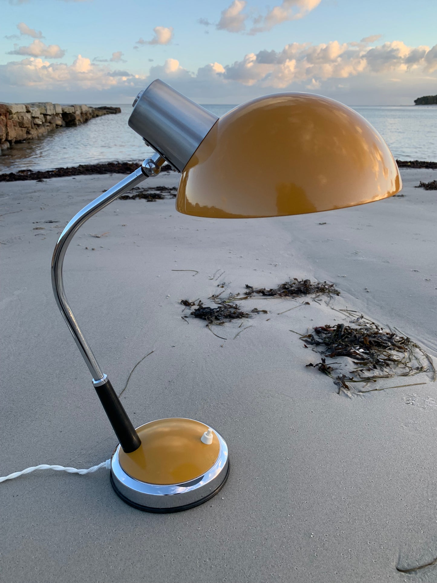 Retro lampe - Mørk gul