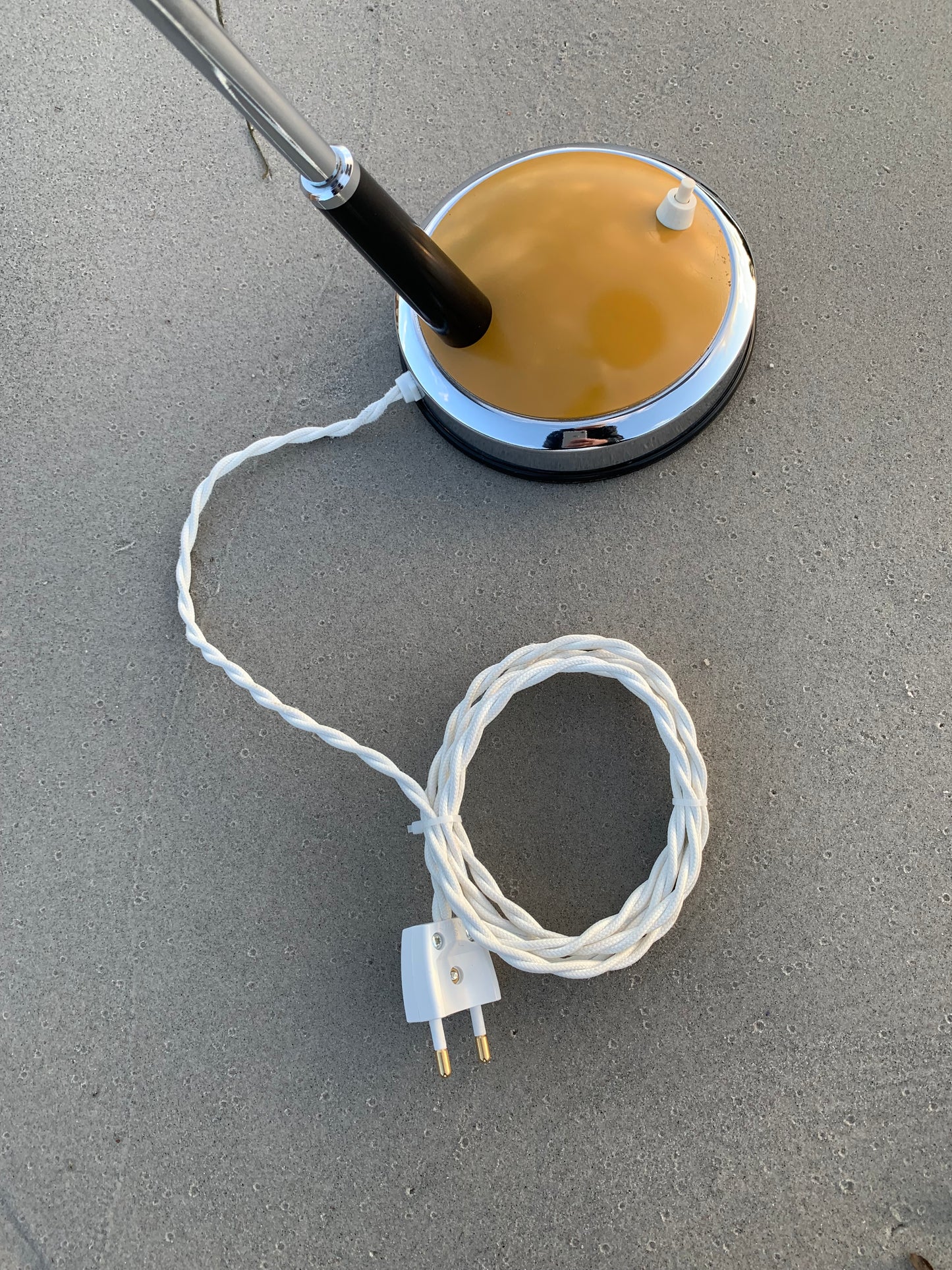 Retro lampe - Mørk gul