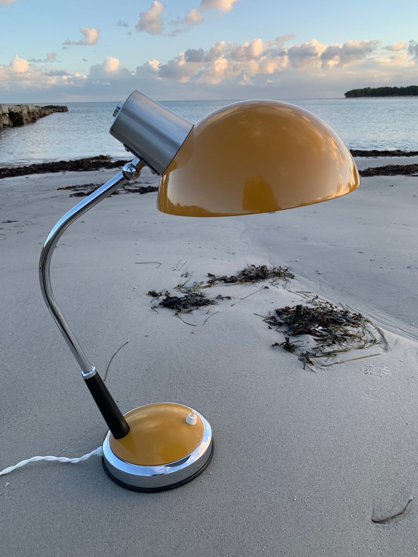 Retro lampe - Mørk gul