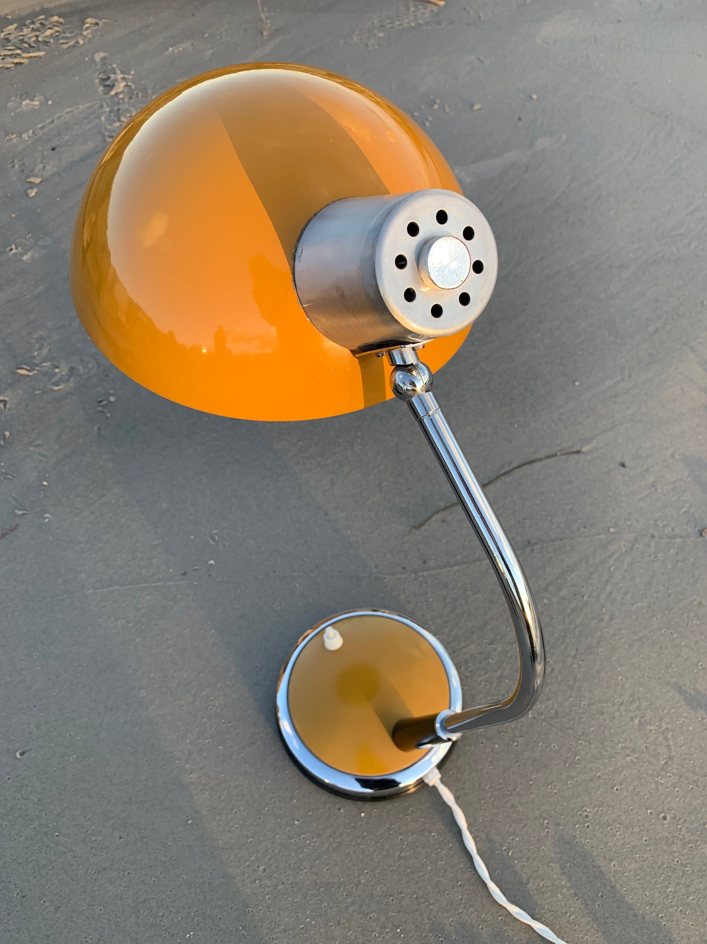 Retro lampe - Mørk gul