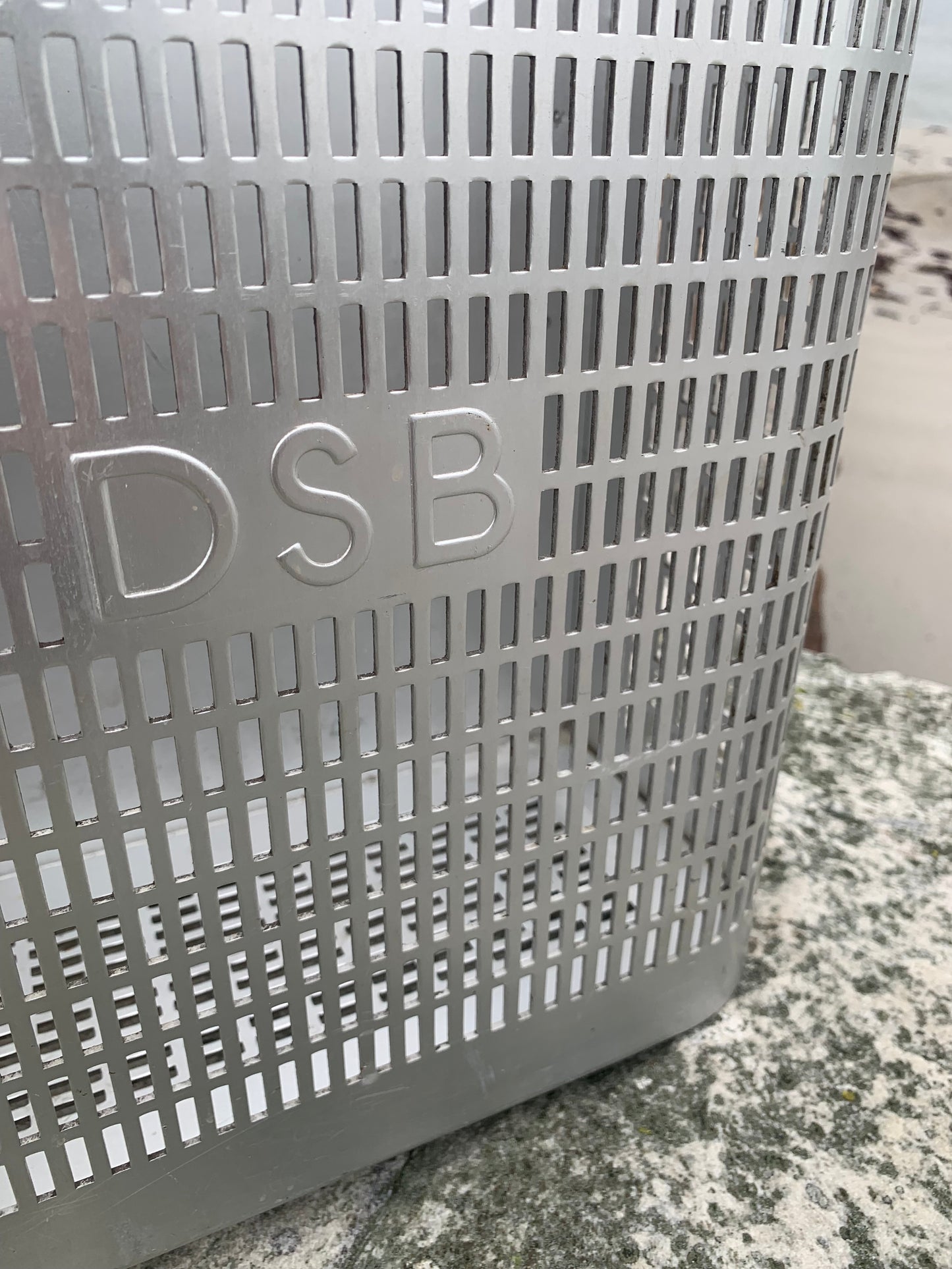 DSB skraldespand med logo