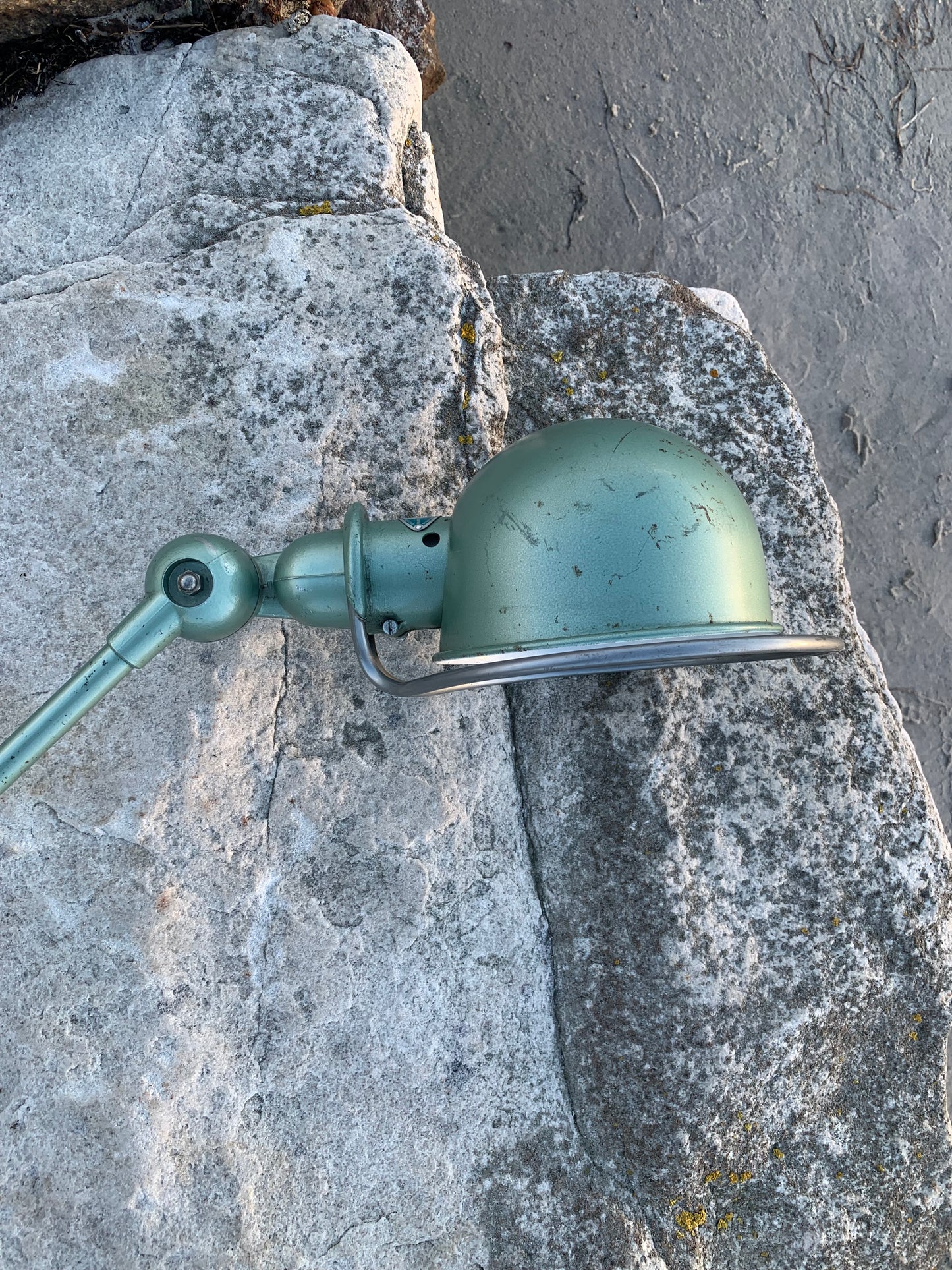 Jieldé med 2 arme og bordbeslag - Grøn