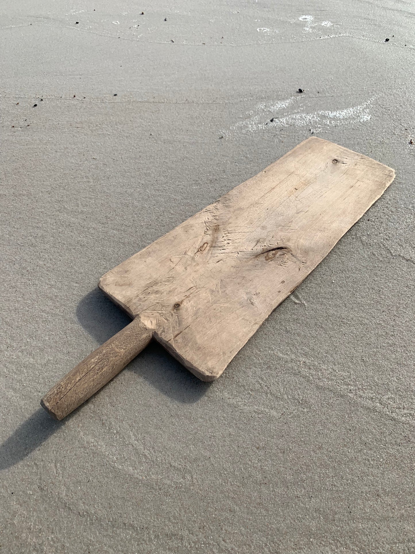 Dekorativt bræt i træ