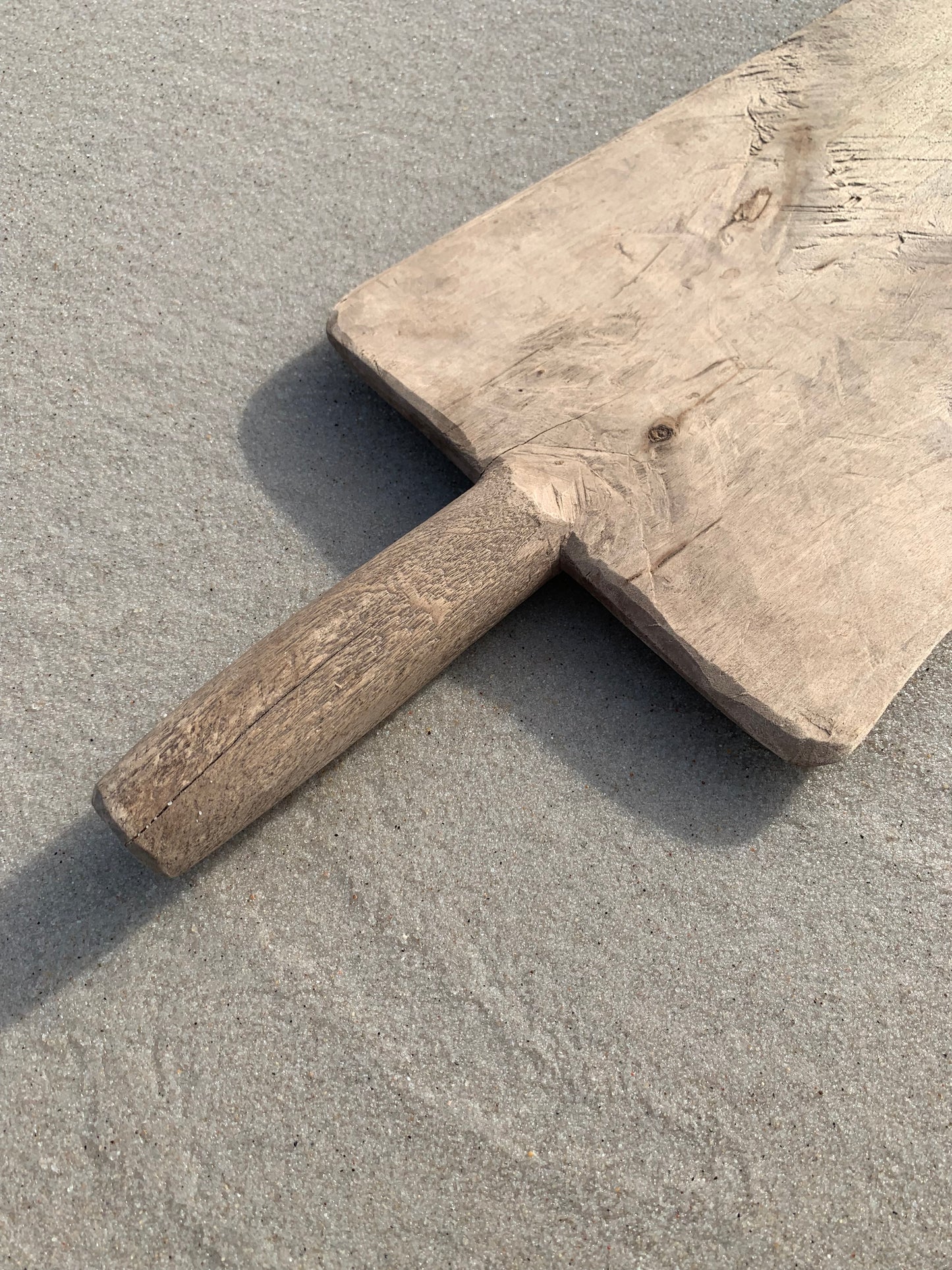 Dekorativt bræt i træ