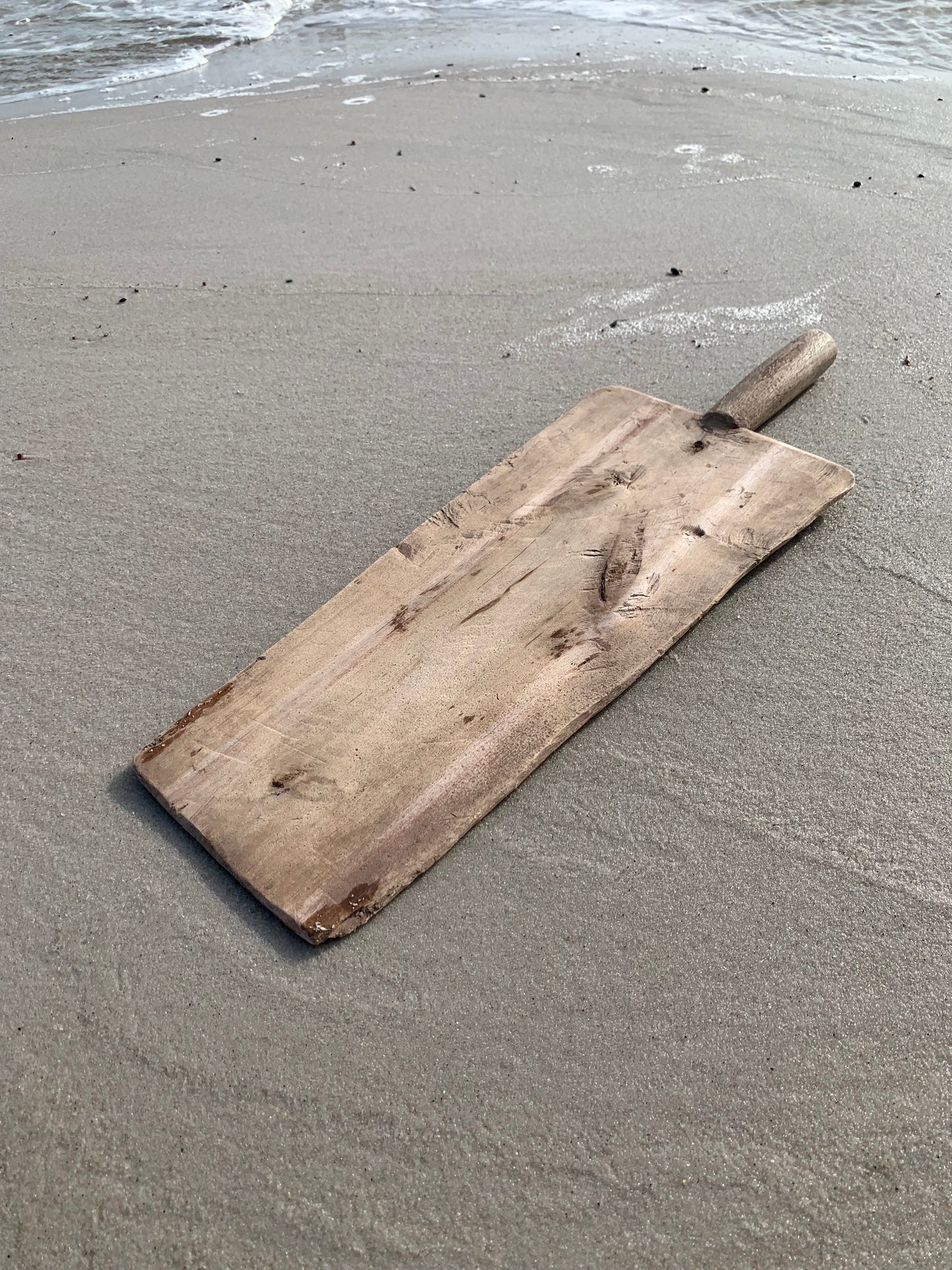 Dekorativt bræt i træ