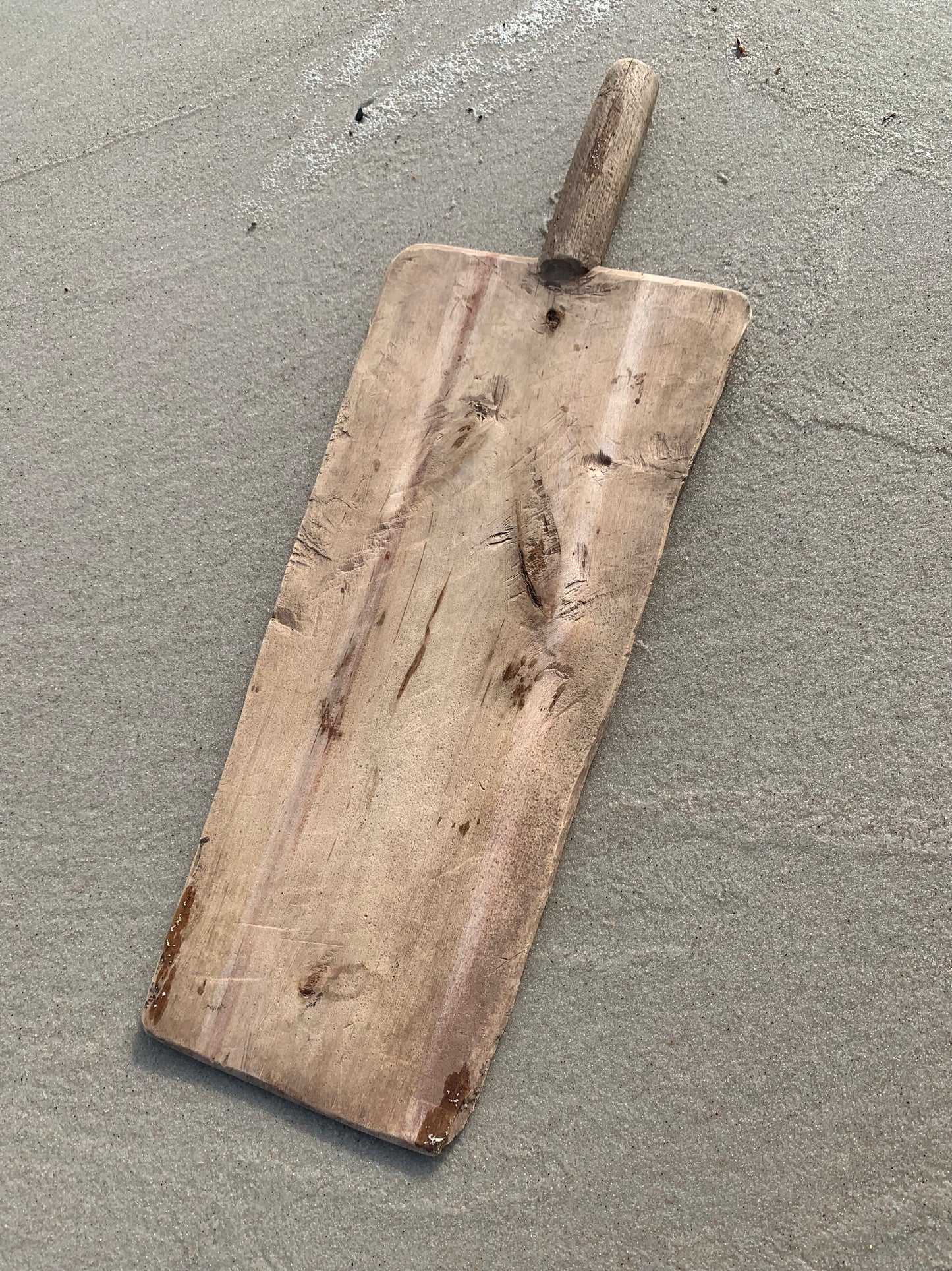 Dekorativt bræt i træ