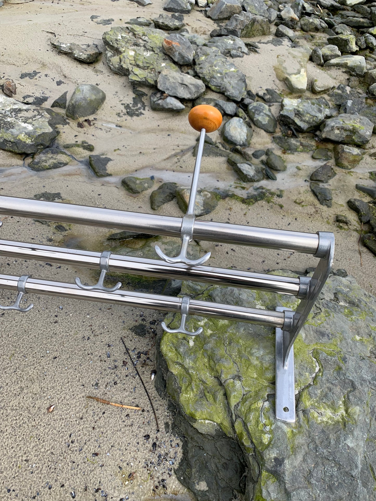 Hylde med hatteknage