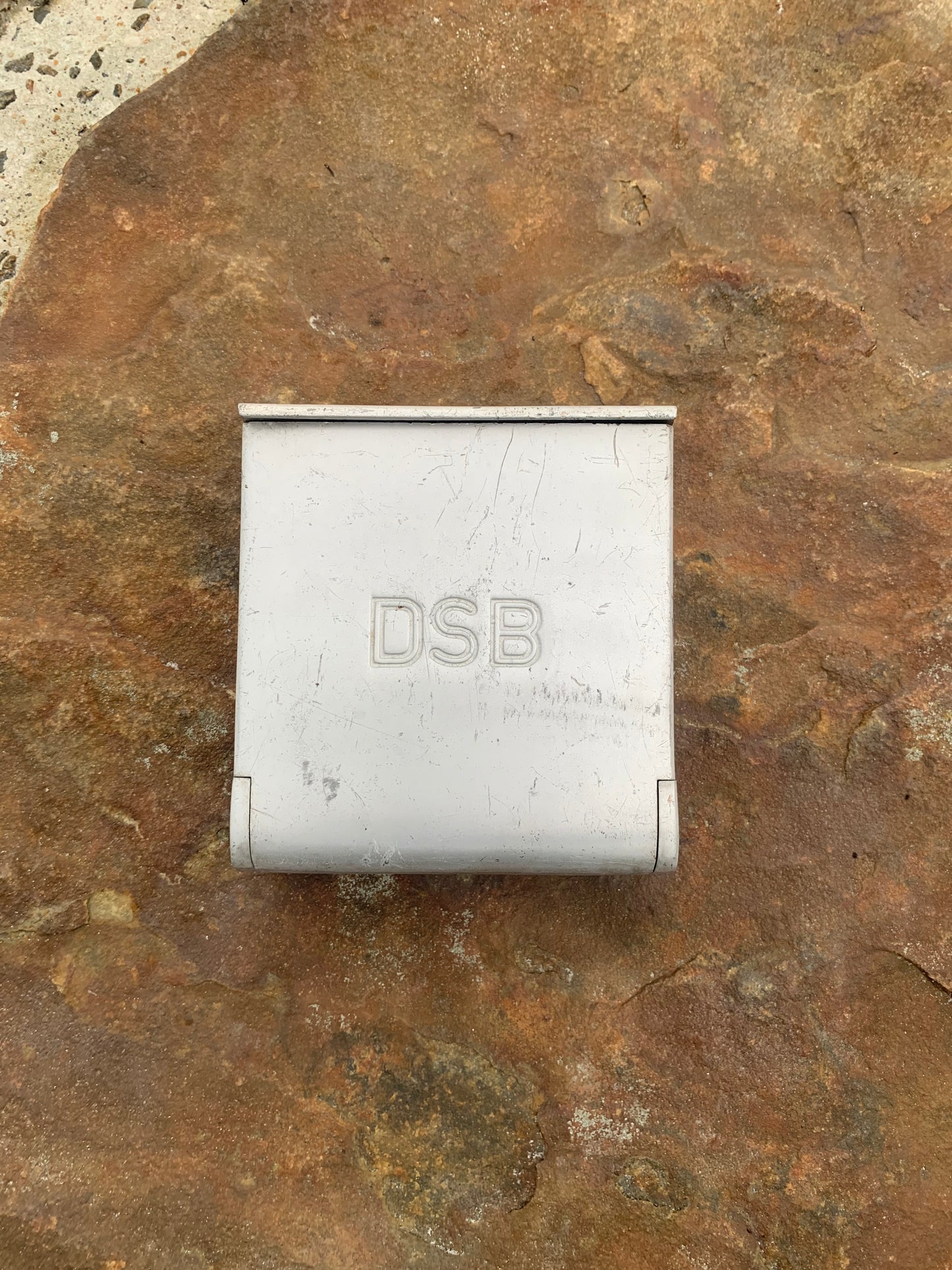 DSB askebæger med logo
