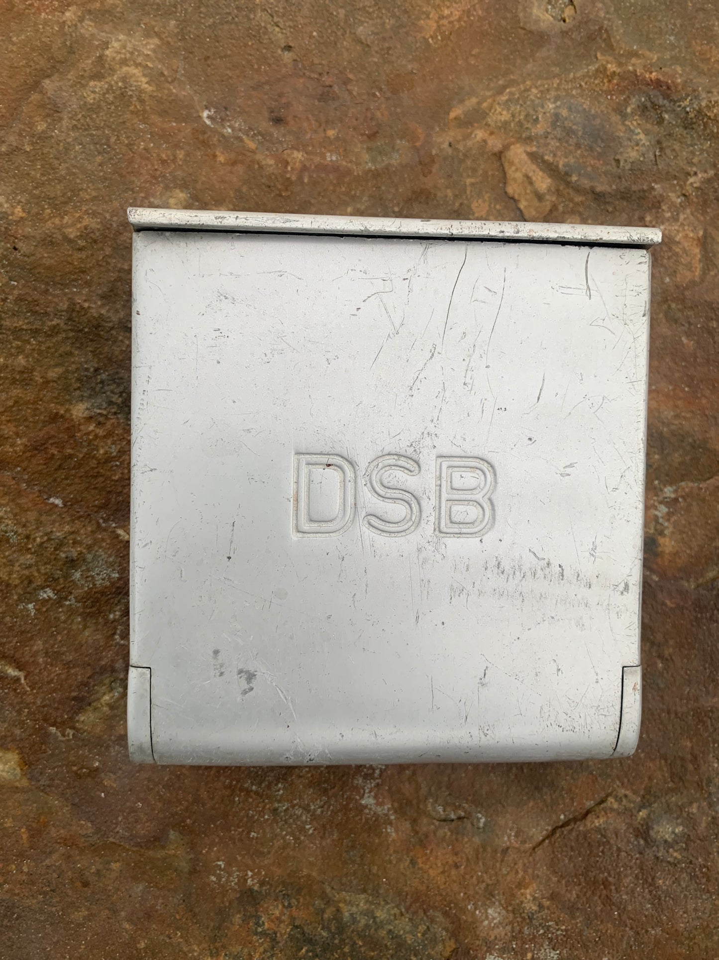 DSB askebæger med logo