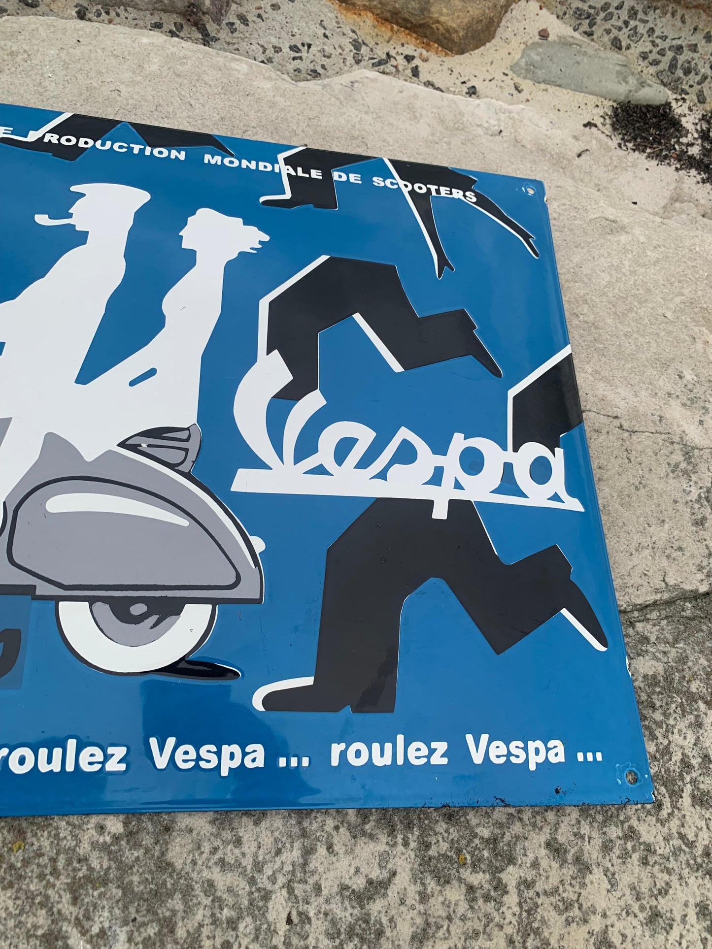 Vespa emaljeskilt (hvælvet)
