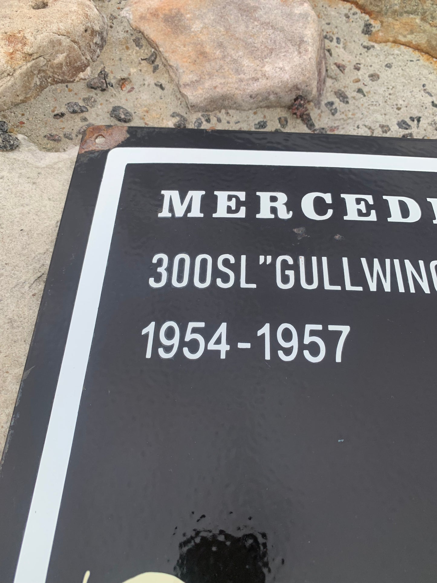 Mercedes emaljeskilt (hvælvet)