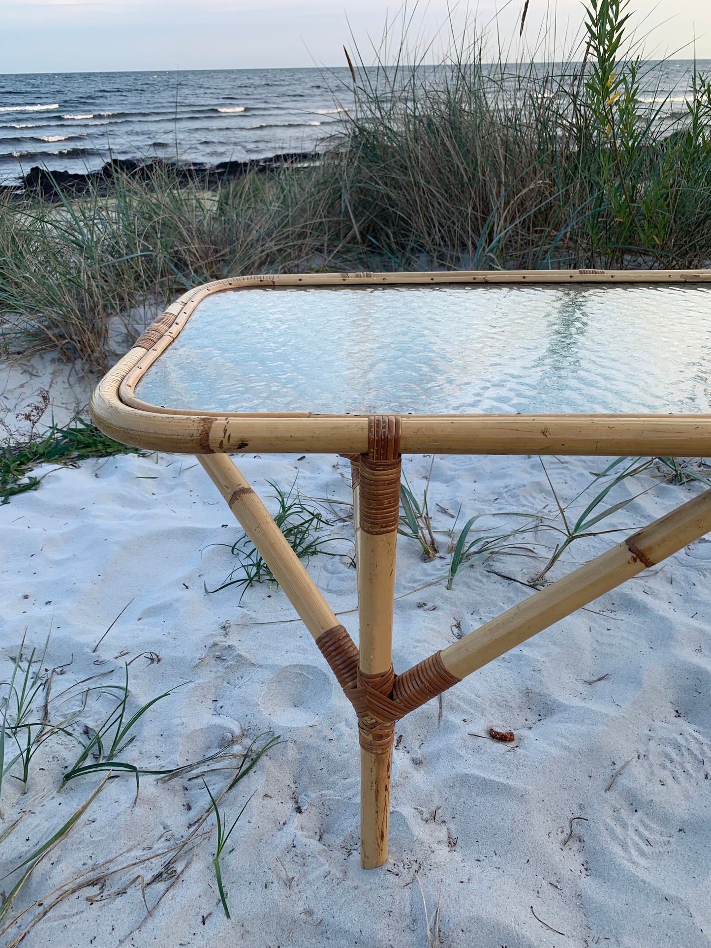 Bambusbord med glasplade