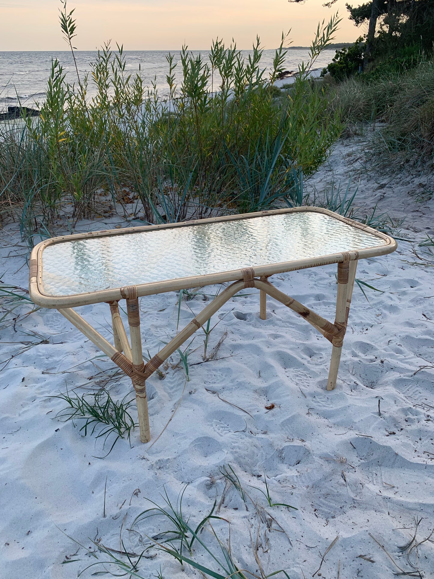 Bambusbord med glasplade