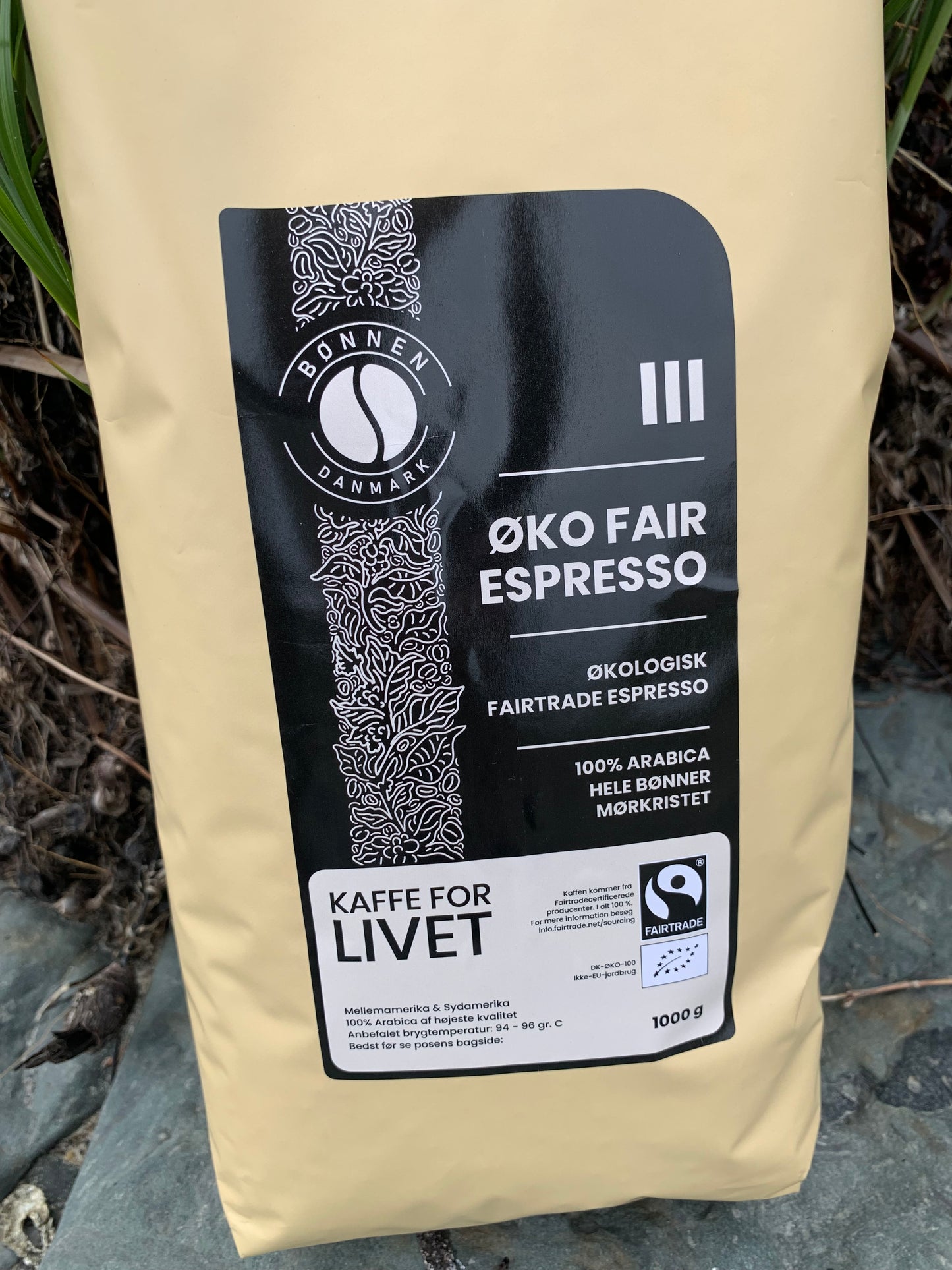 Hele espresso kaffebønner - håndplukkede og økologiske 1 kg.