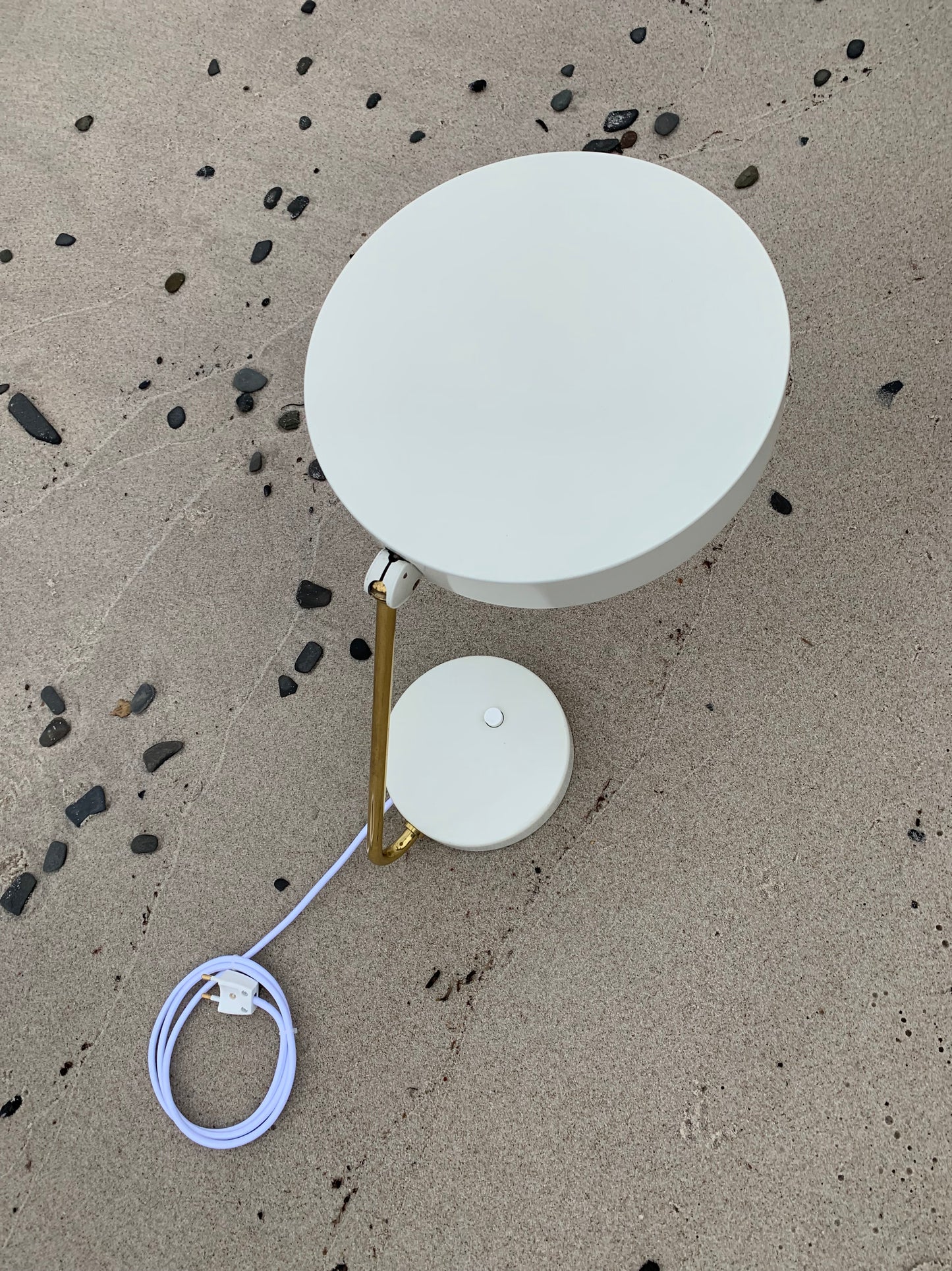 Kaiser Idell 6885 - Creme/messing