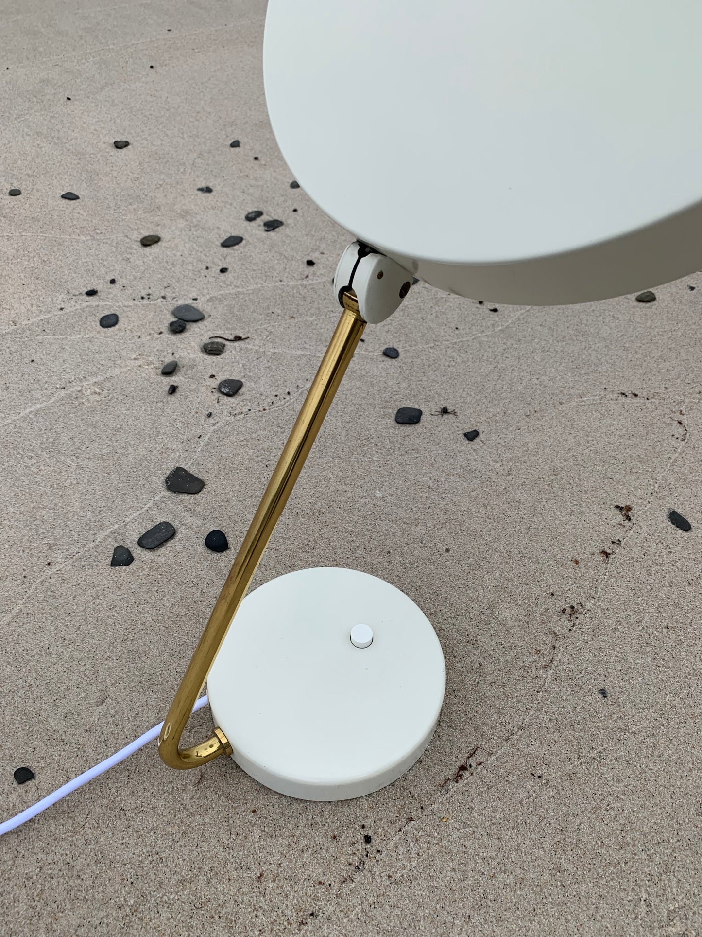Kaiser Idell 6885 - Creme/messing