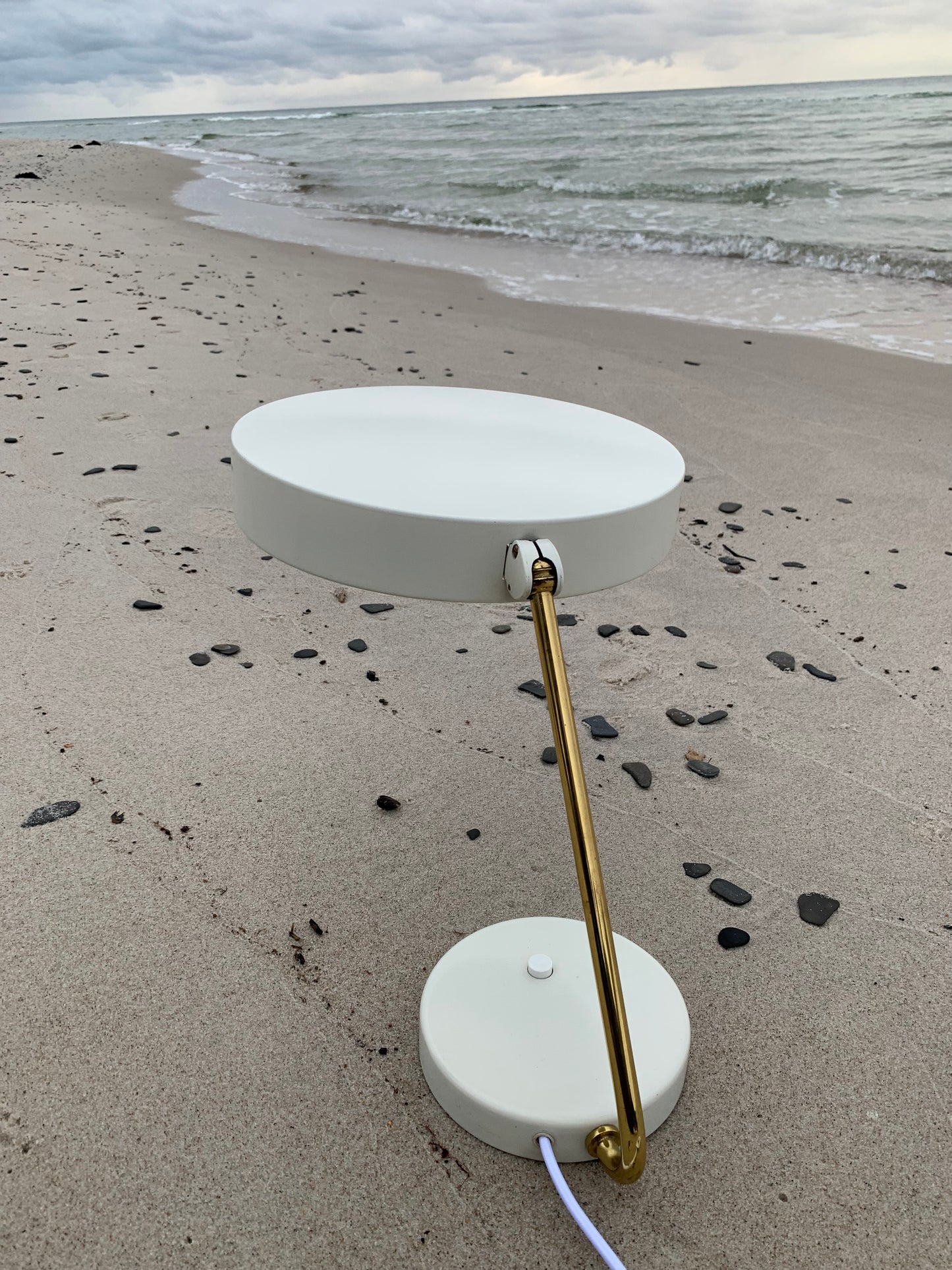 Kaiser Idell 6885 - Creme/messing
