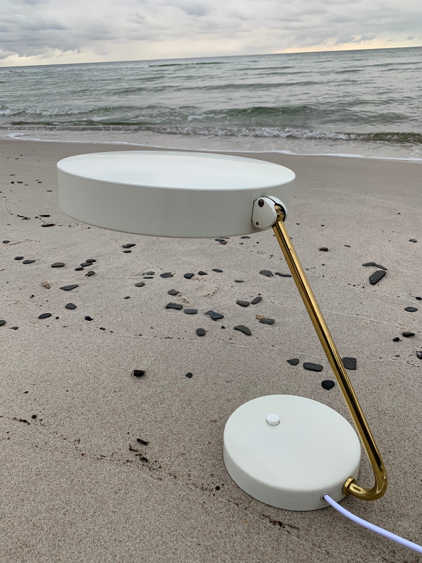 Kaiser Idell 6885 - Creme/messing
