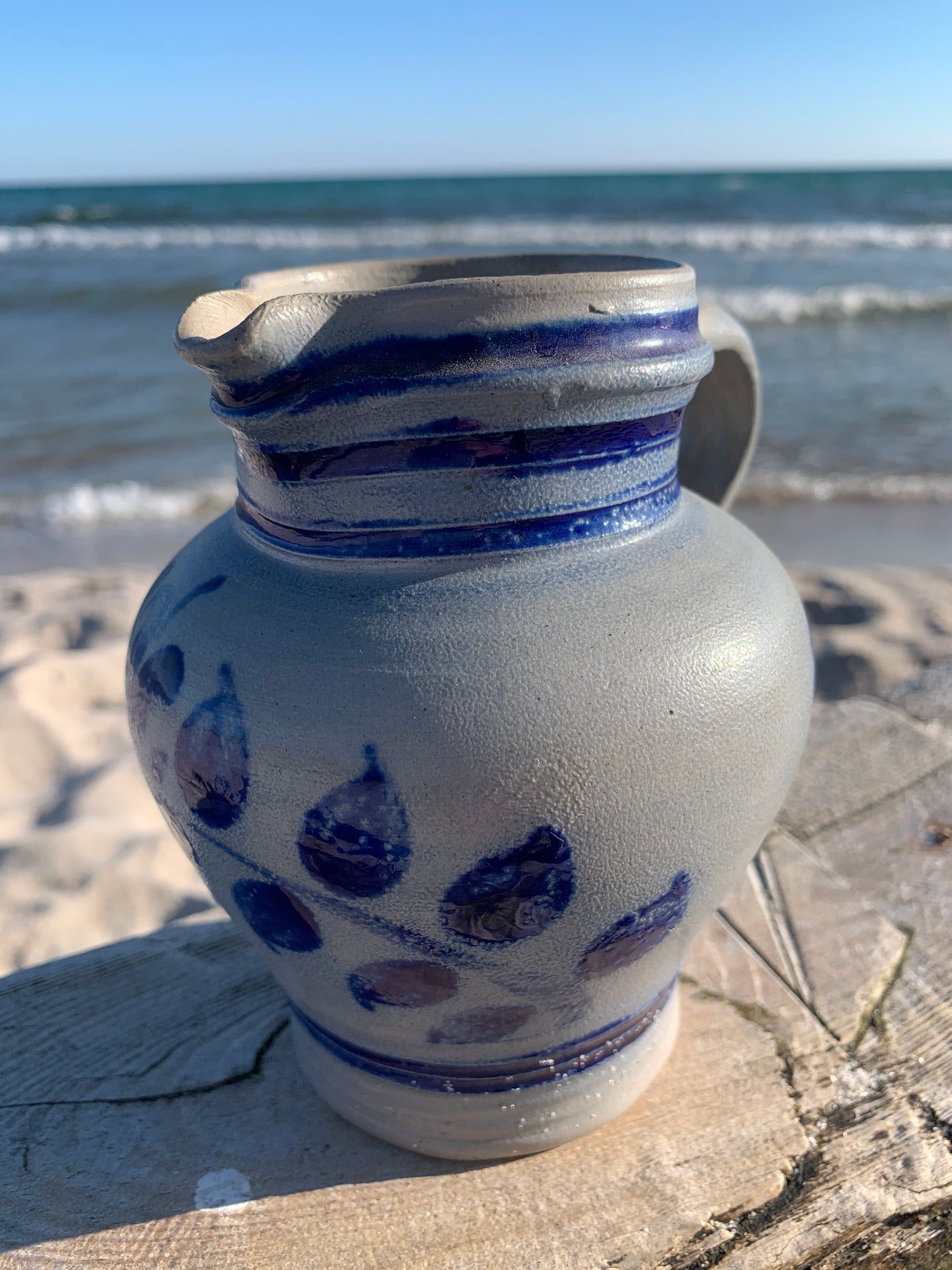 Saltglaseret kande