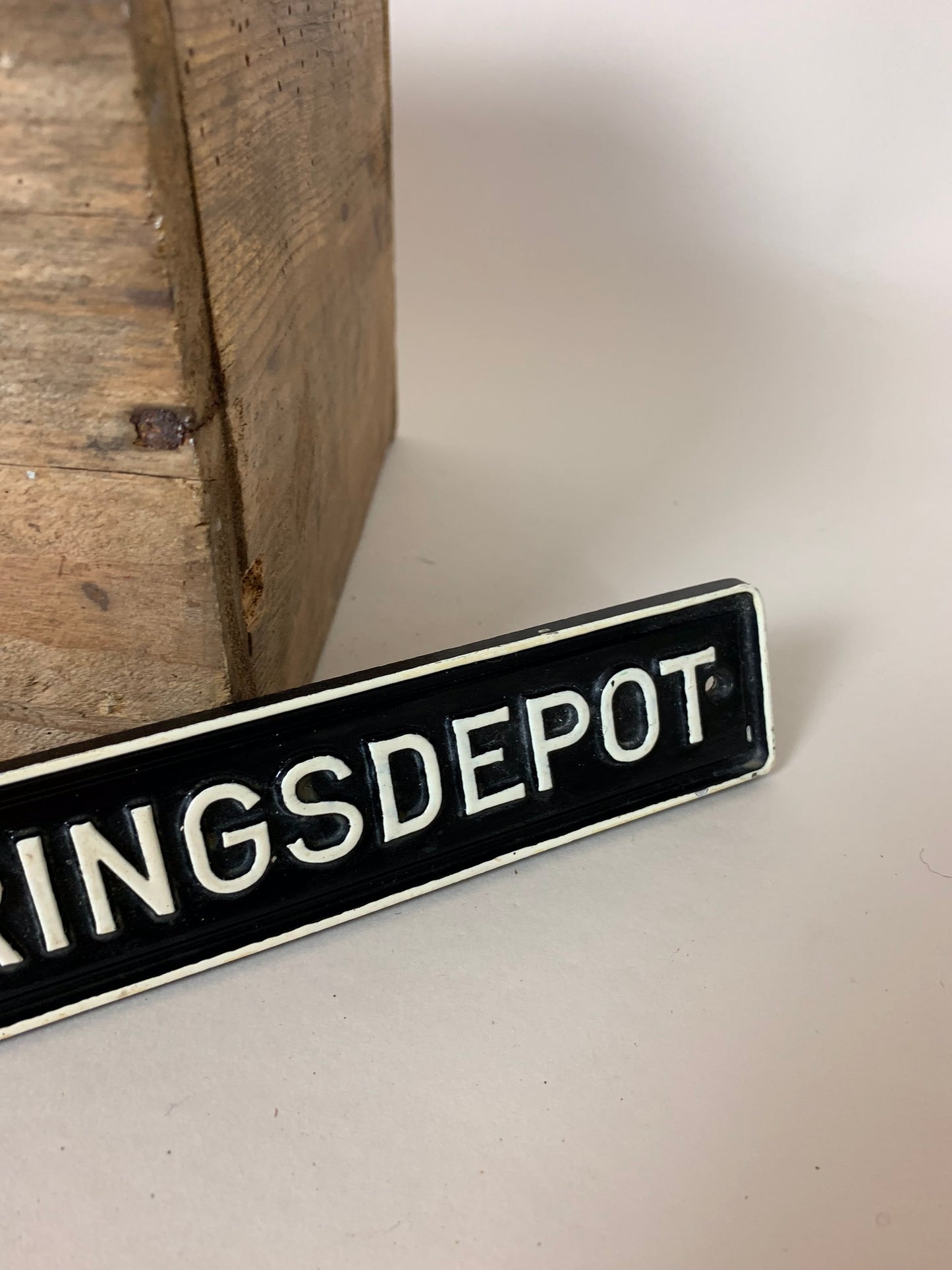 Sjovt gammelt skilt - rengøringsdepot