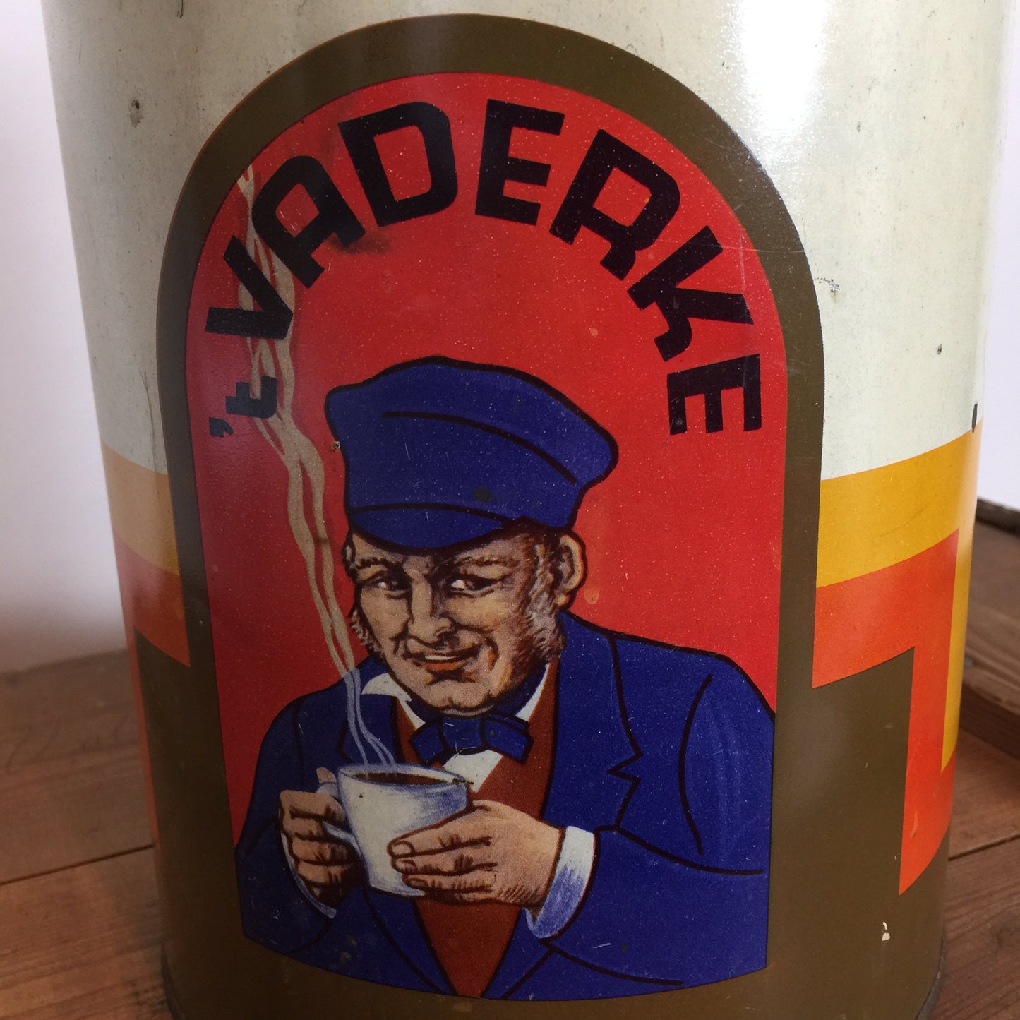 Gammel fin kaffedåse fra Belgien