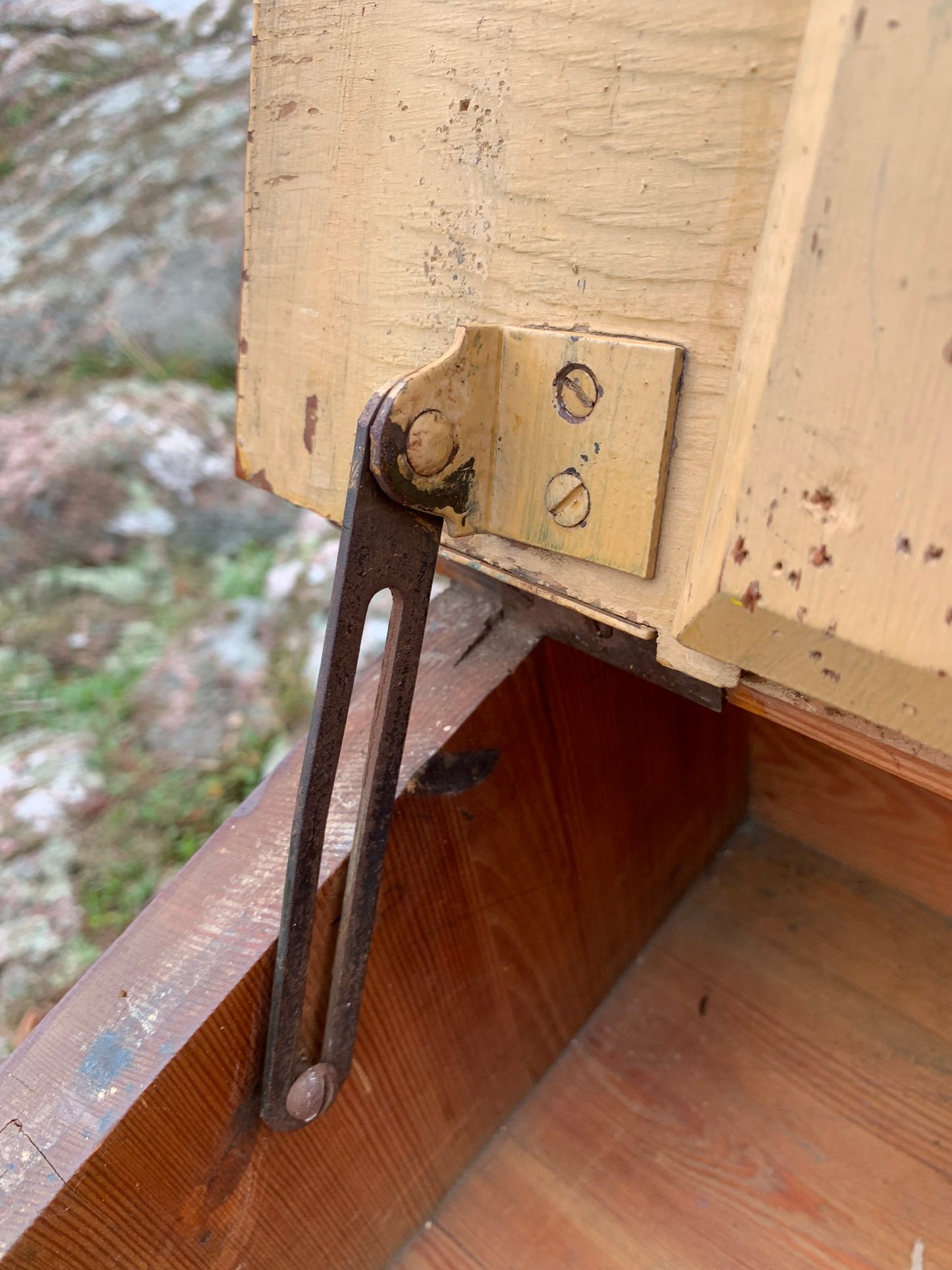 Skøn gammel skolepult - sandsynligvis fra 1940'erne