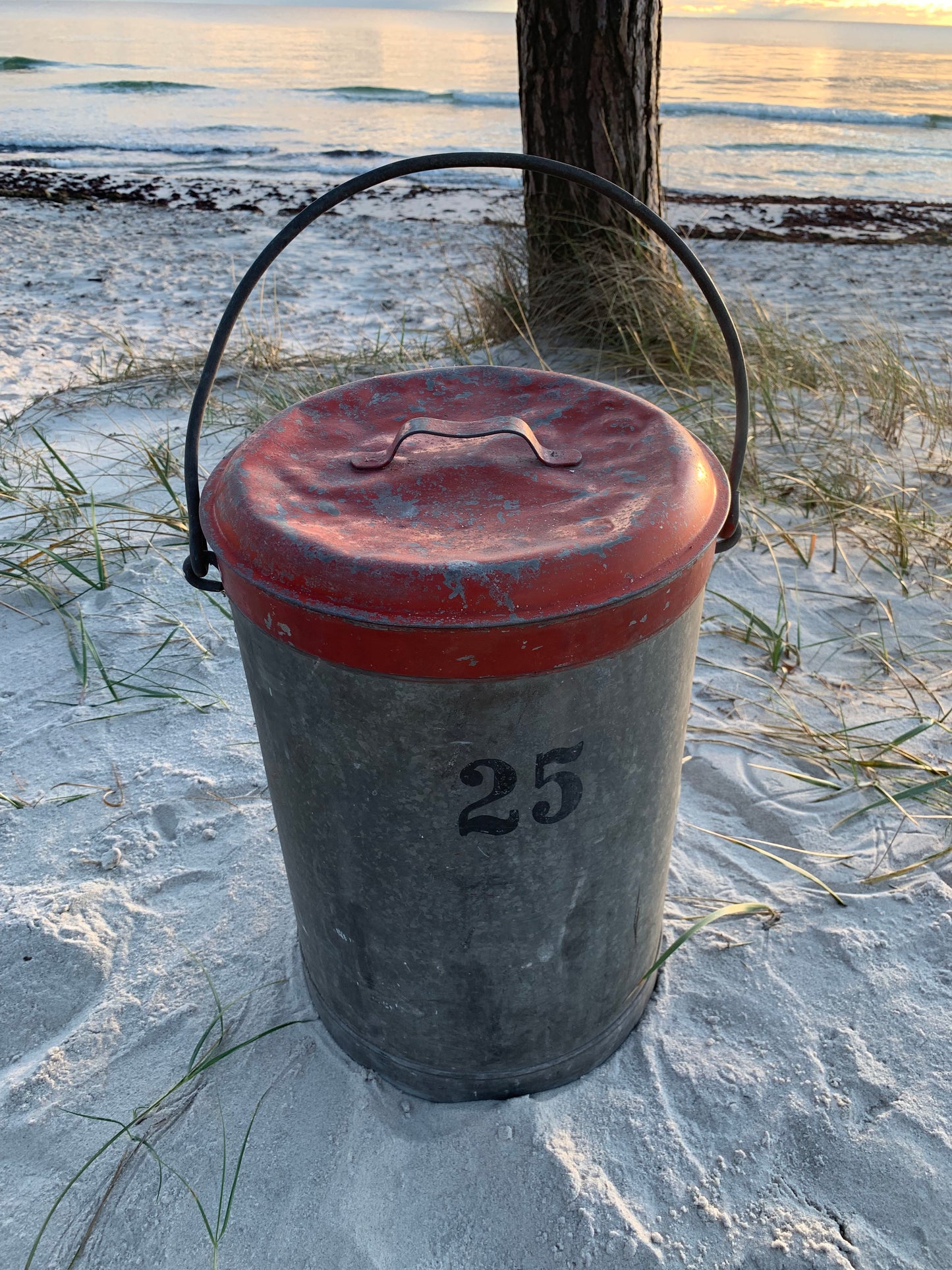 Dekorativ brandspand med låg - Nr. 25