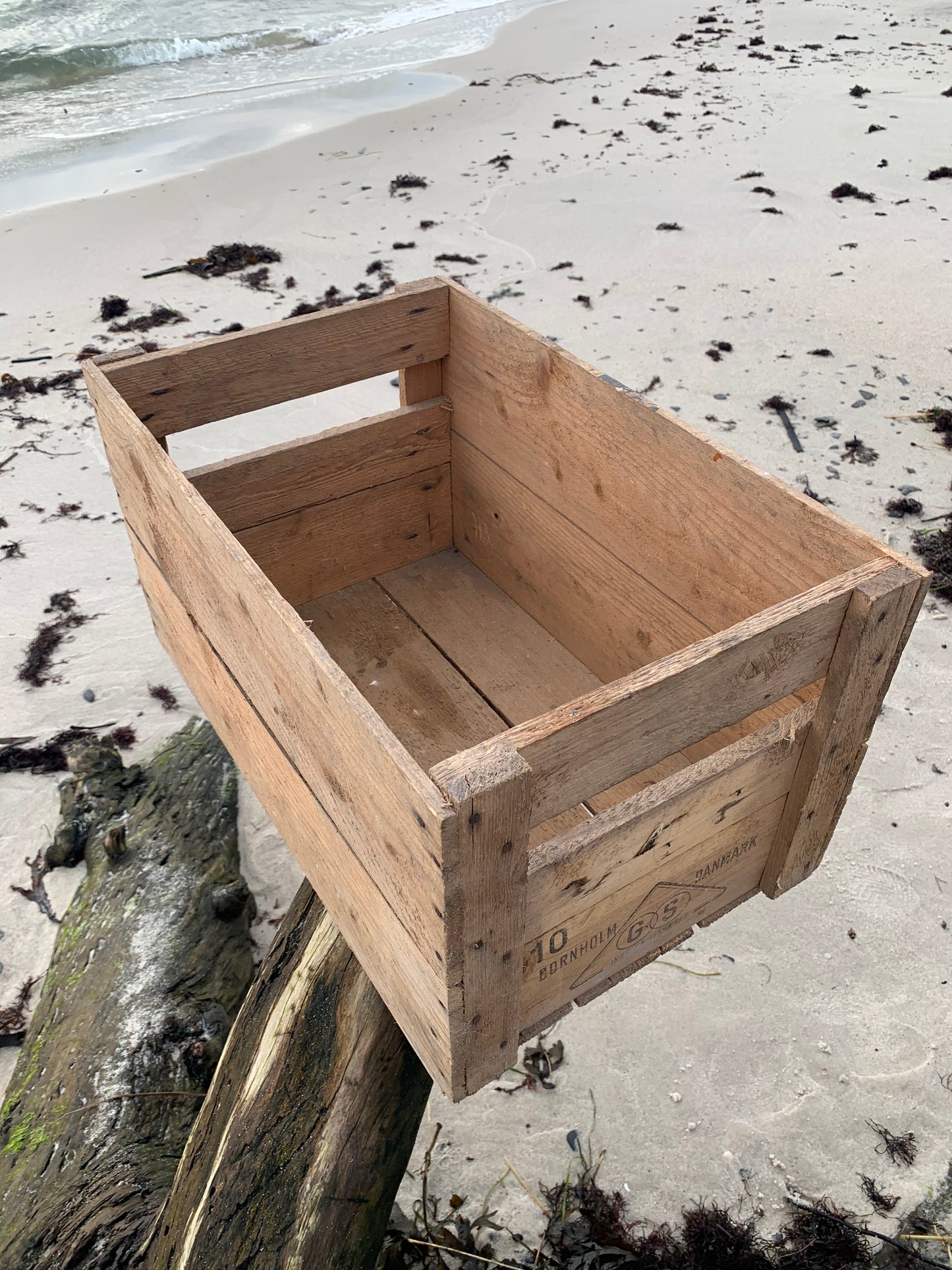 Skøn trækasse med tekst fra Bornholm