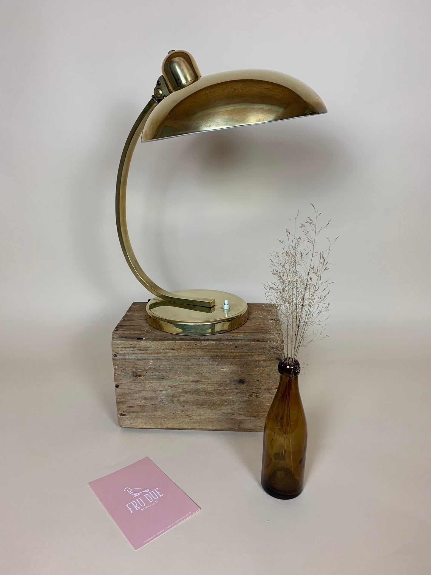 Smuk Christian Dell bordlampe i messing model 6750