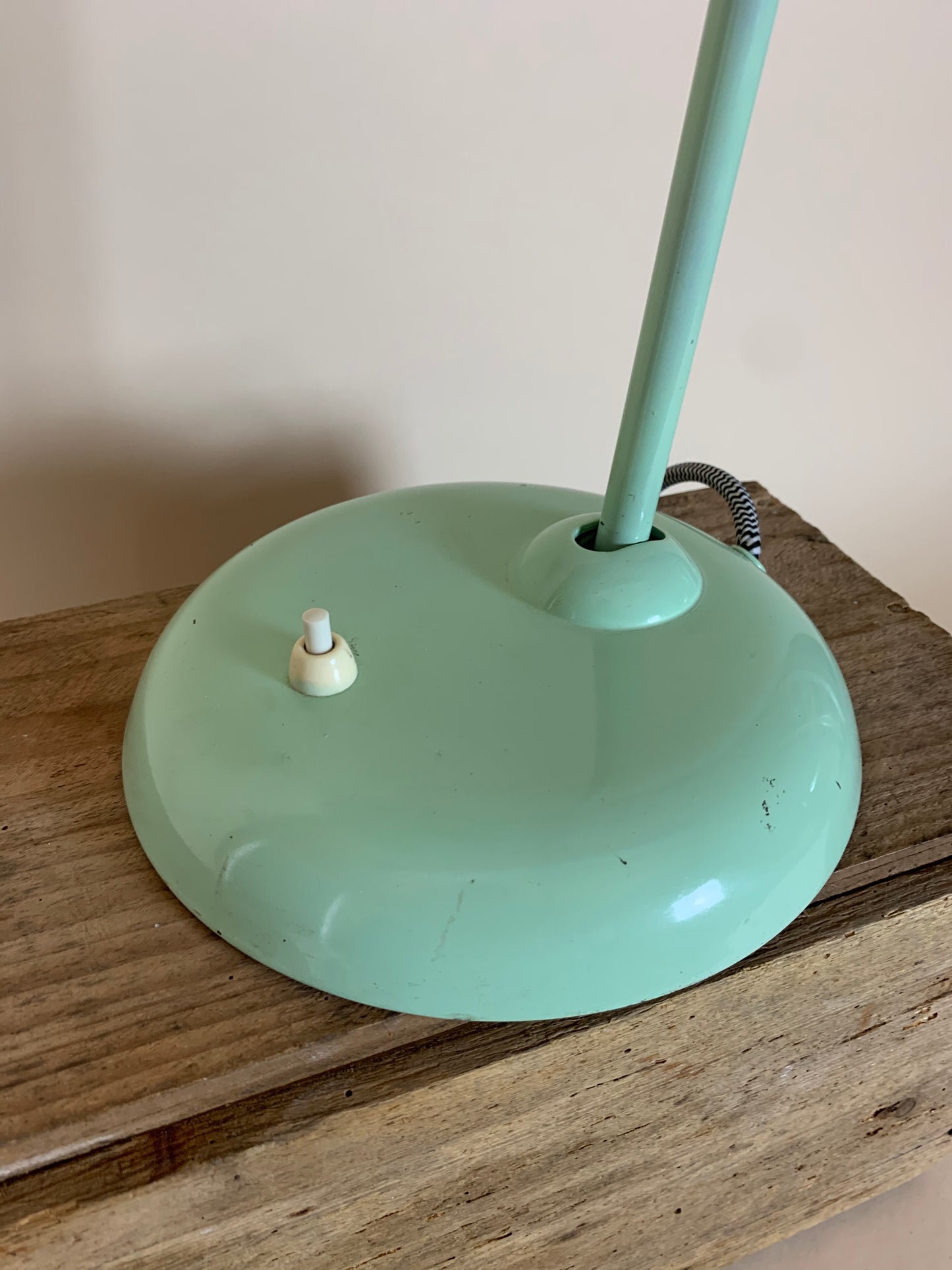 Kaiser Idell 6556 bordlampe - lysgrøn