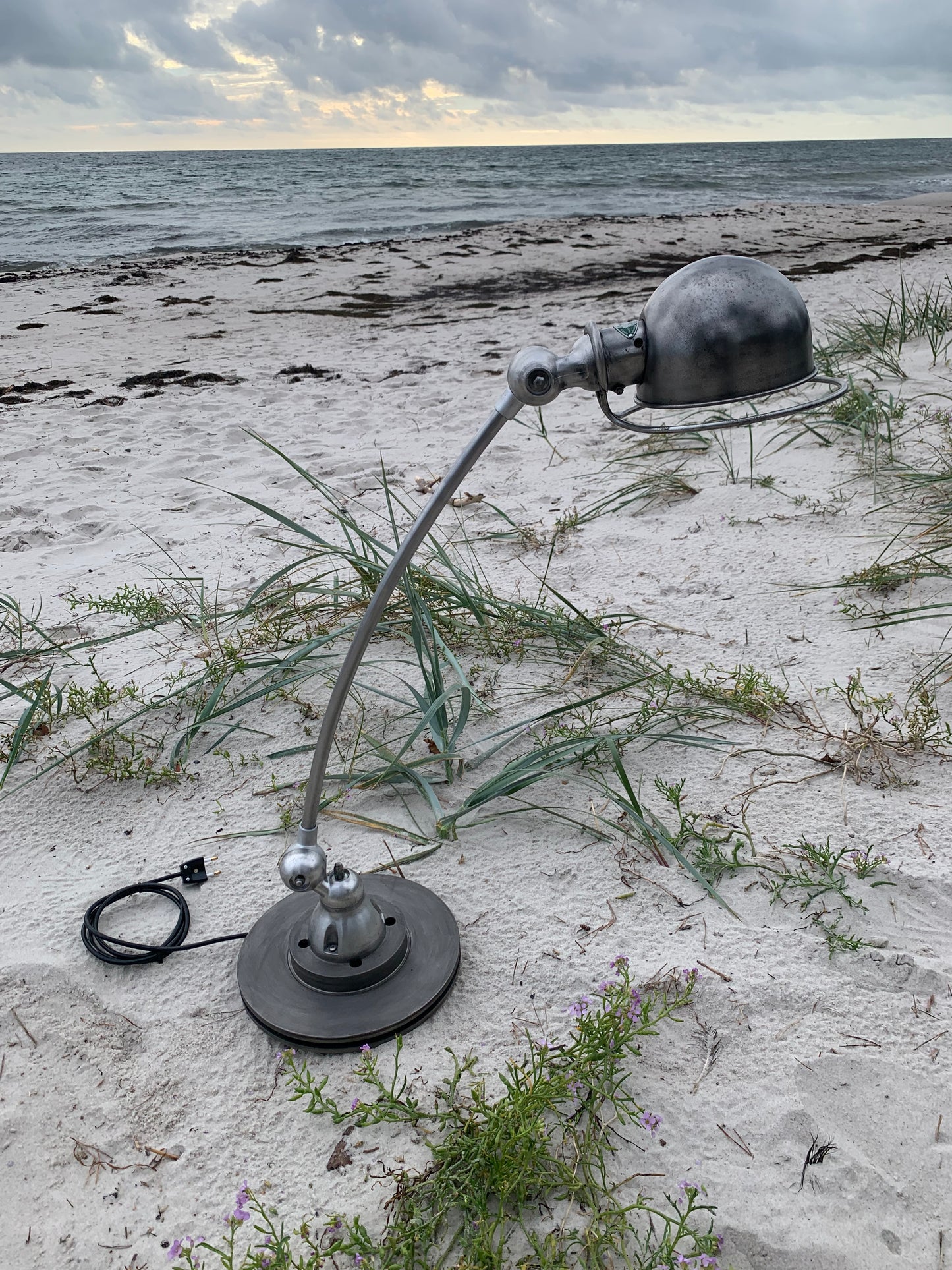 Jieldé bordlampe med buet arm