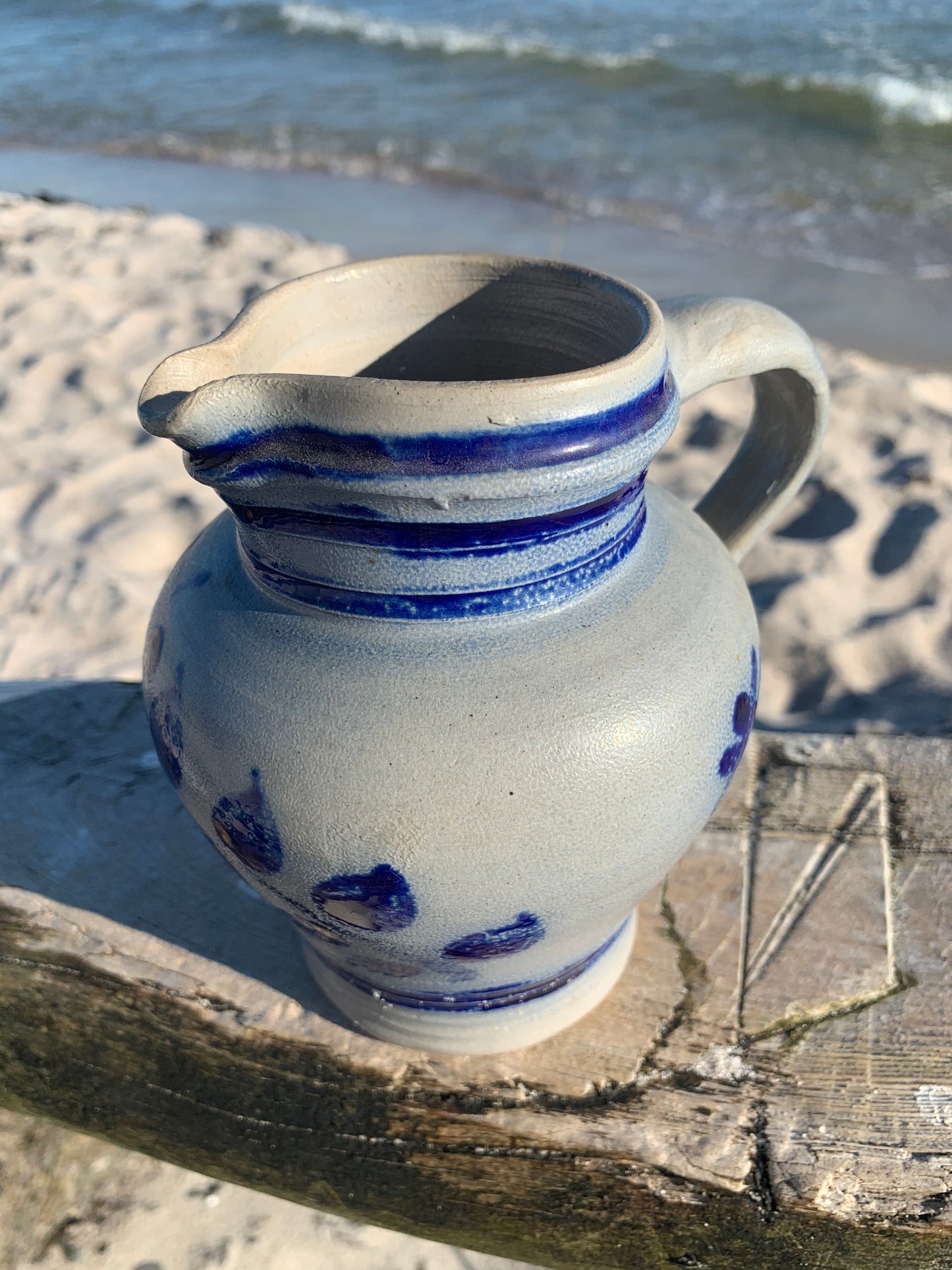 Saltglaseret kande