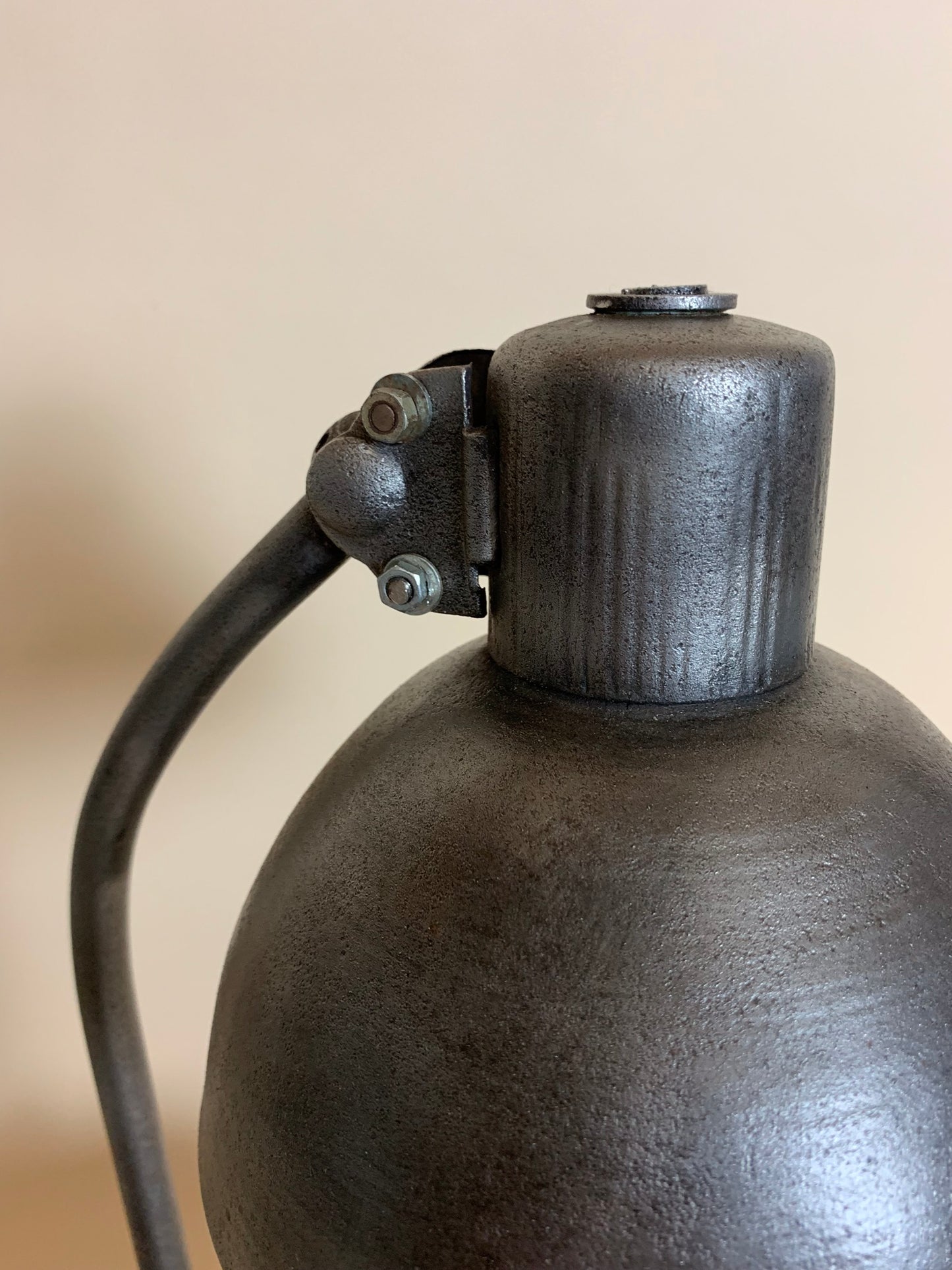 Rå vintagelampe