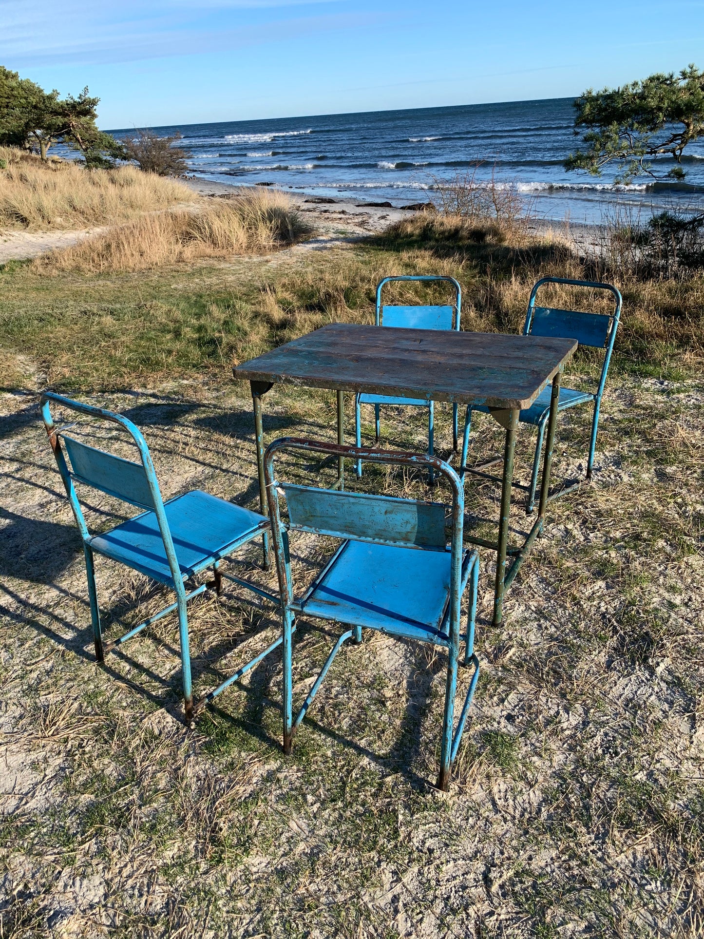 Industrielt bord i rå udgave