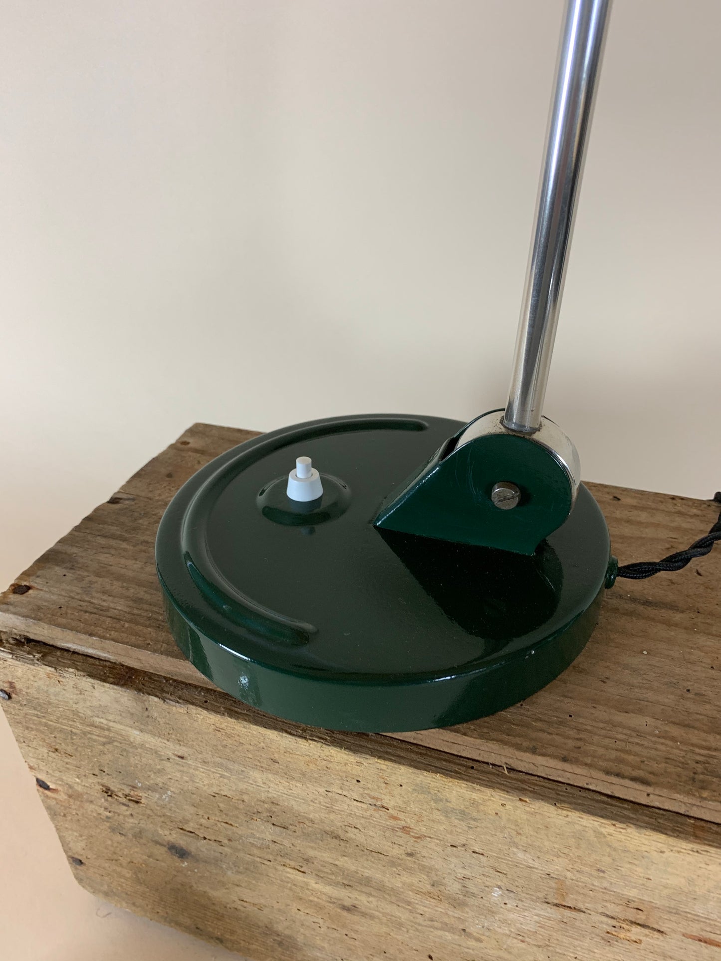 Bordlampe designet af Christian Dell for Koranda