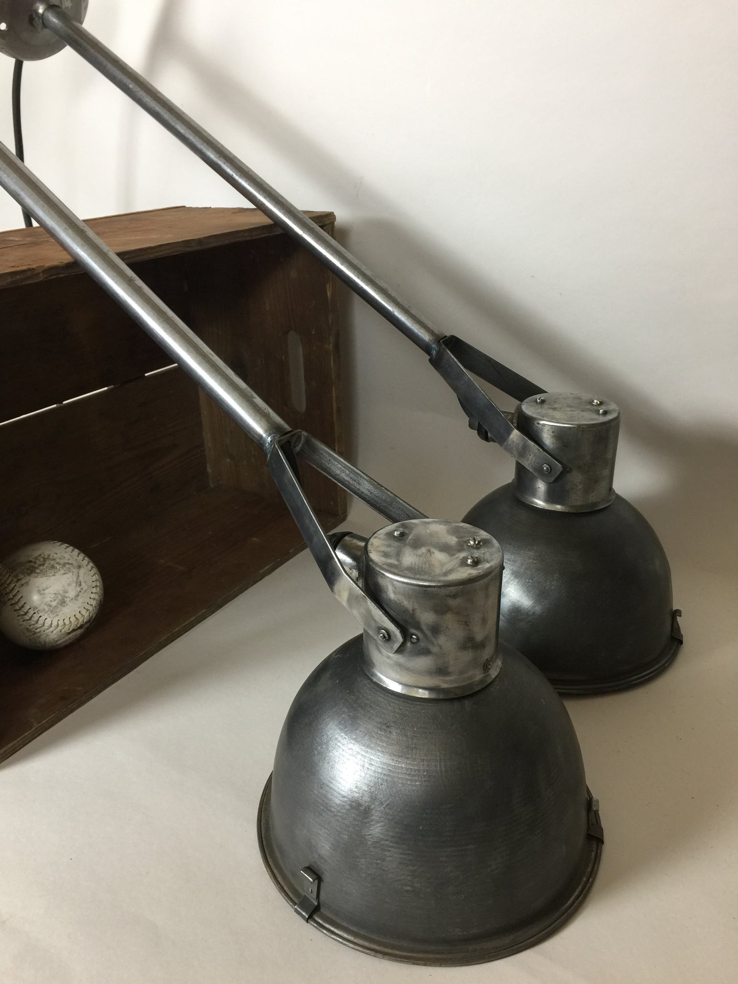 Skøn lampe med lækker patina (prisen er pr. stk.)